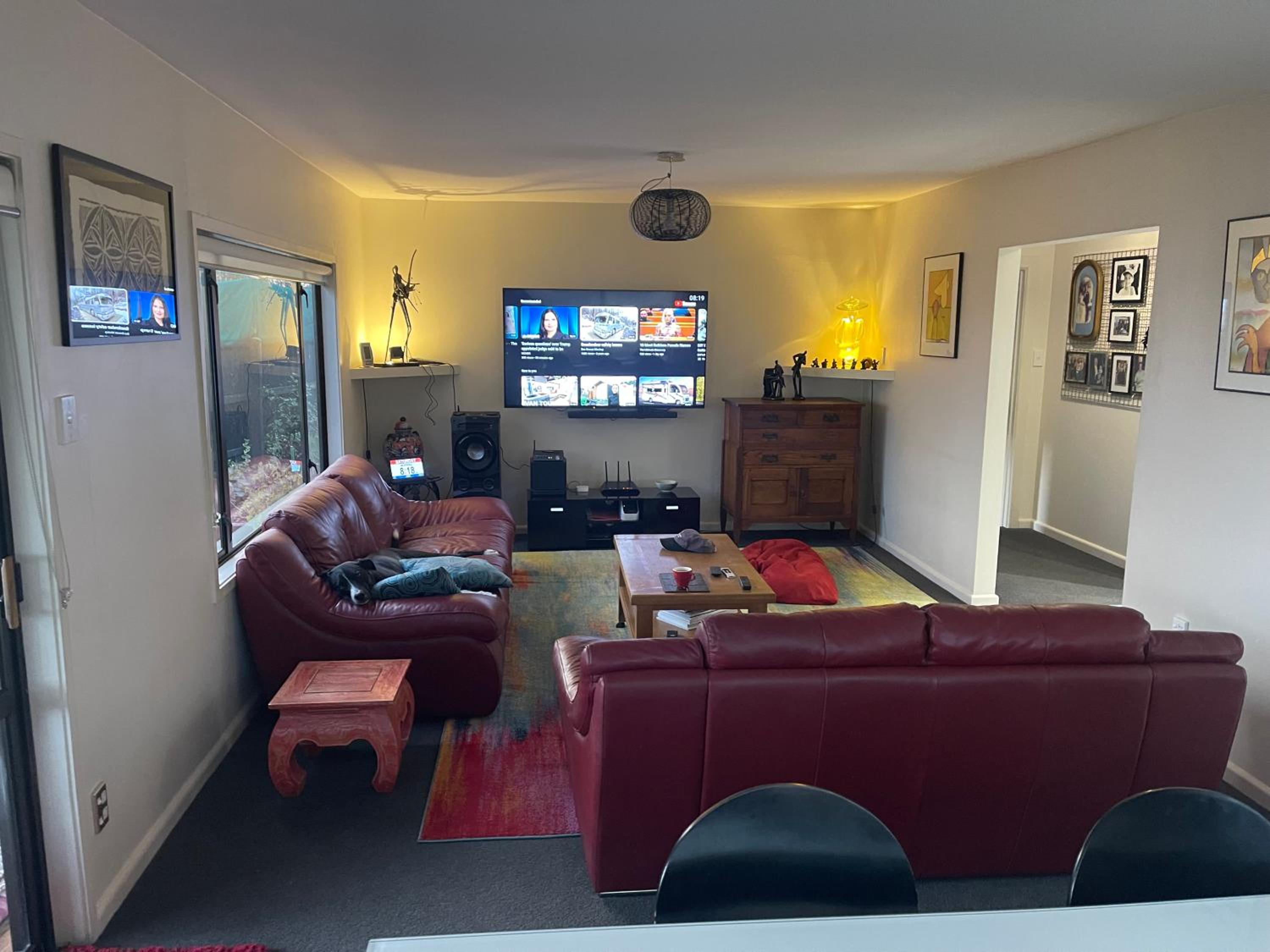 Kaiapoi Village House Deluxe bedroom and bathroom