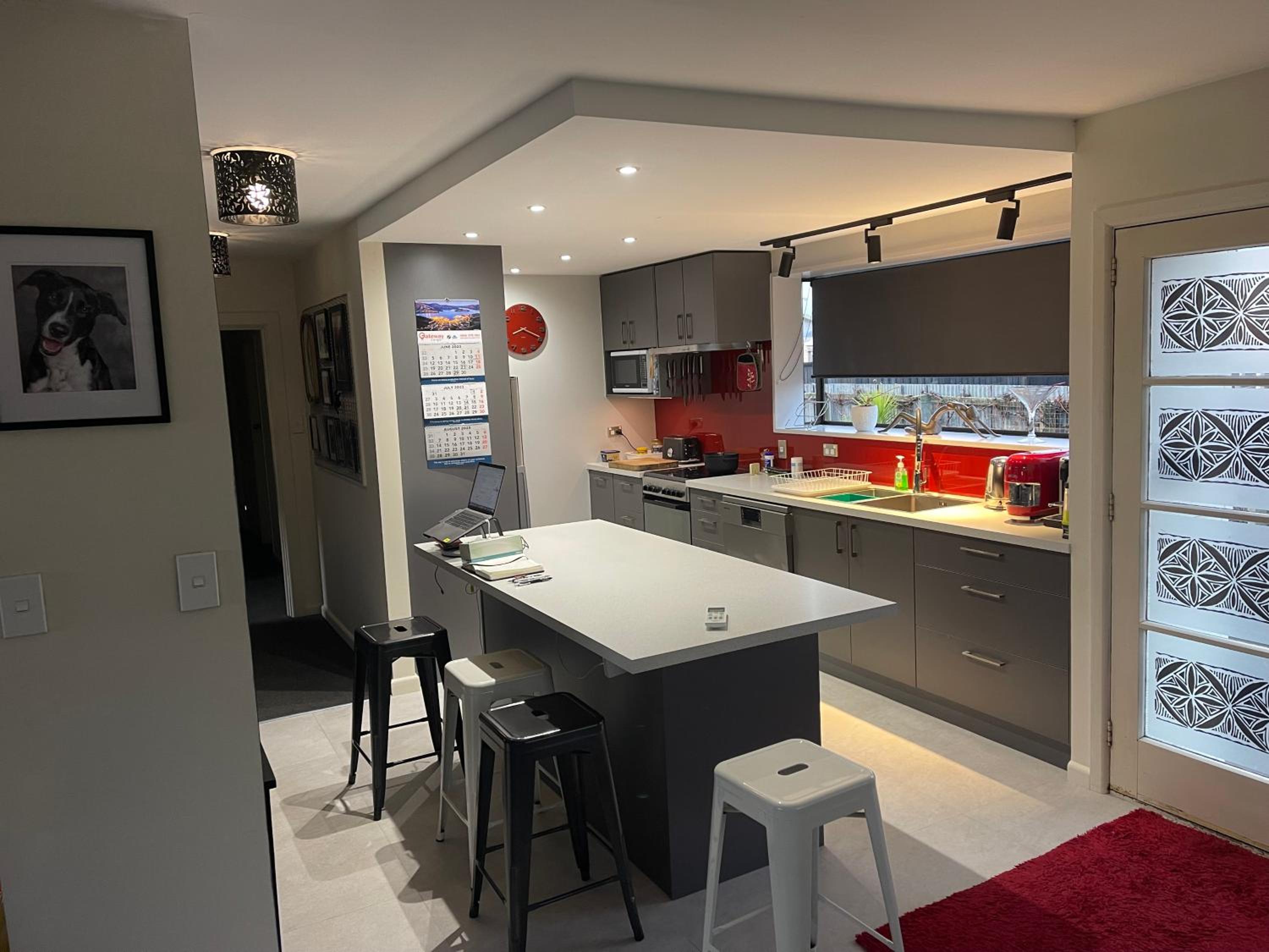 Kaiapoi Village House Deluxe bedroom and bathroom