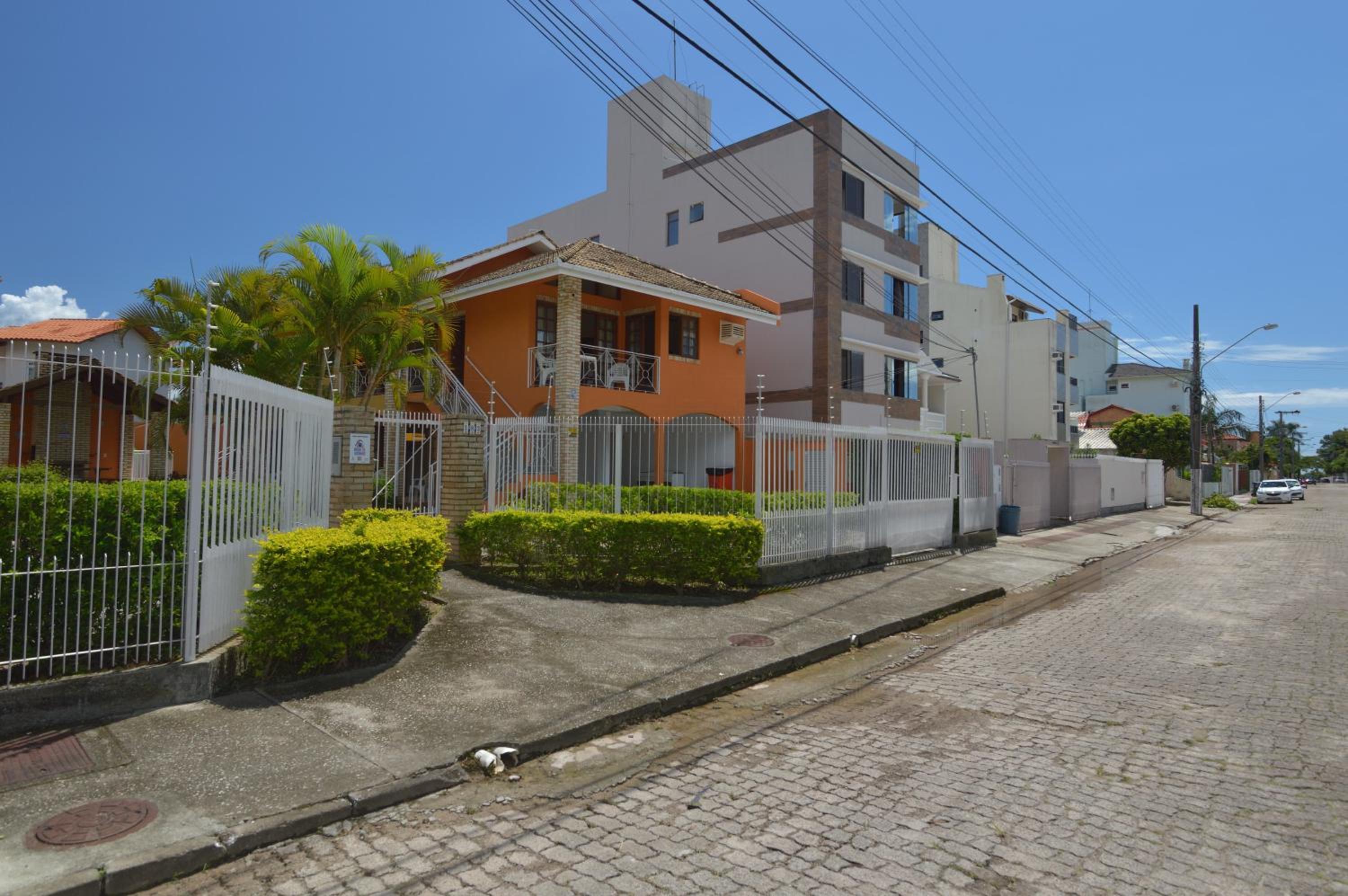 Farol Norte Residencial com Piscina 3B 2B 4B 5B 6
