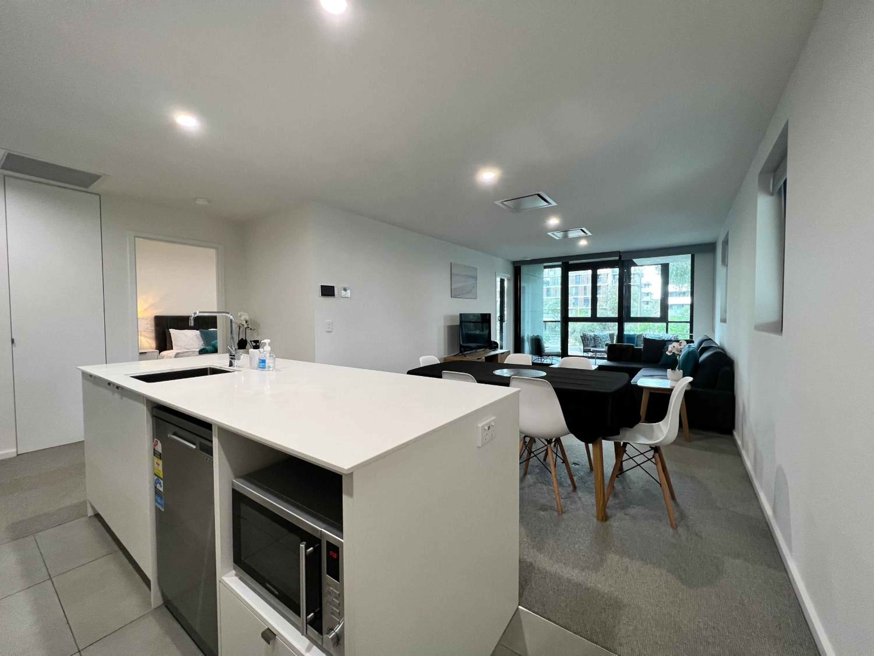 Embark Luxe 2BR 2Bath Apartment in Lynham 1 Secure Carpark Wifi Canberra