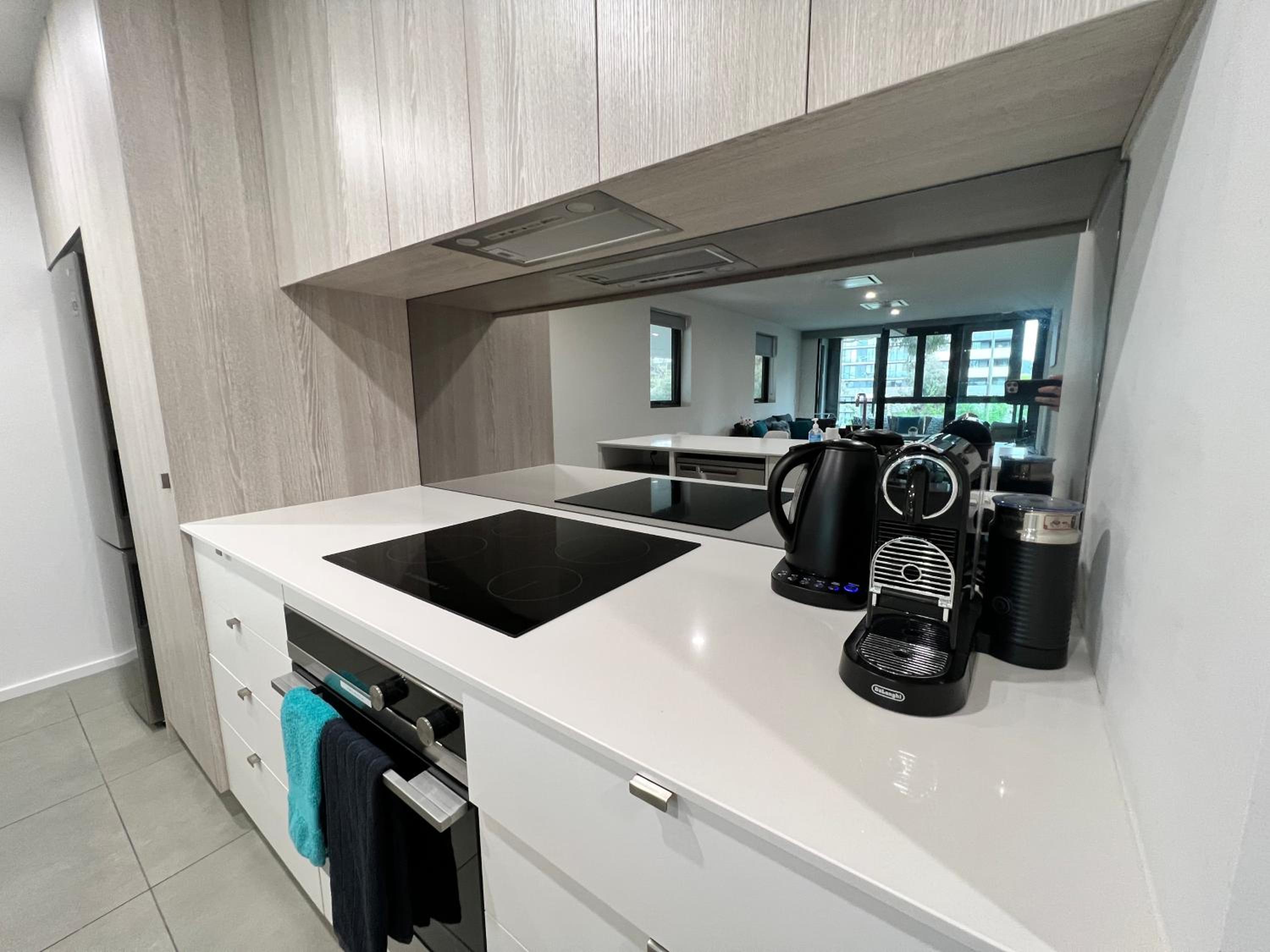 Embark Luxe 2BR 2Bath Apartment in Lynham 1 Secure Carpark Wifi Canberra