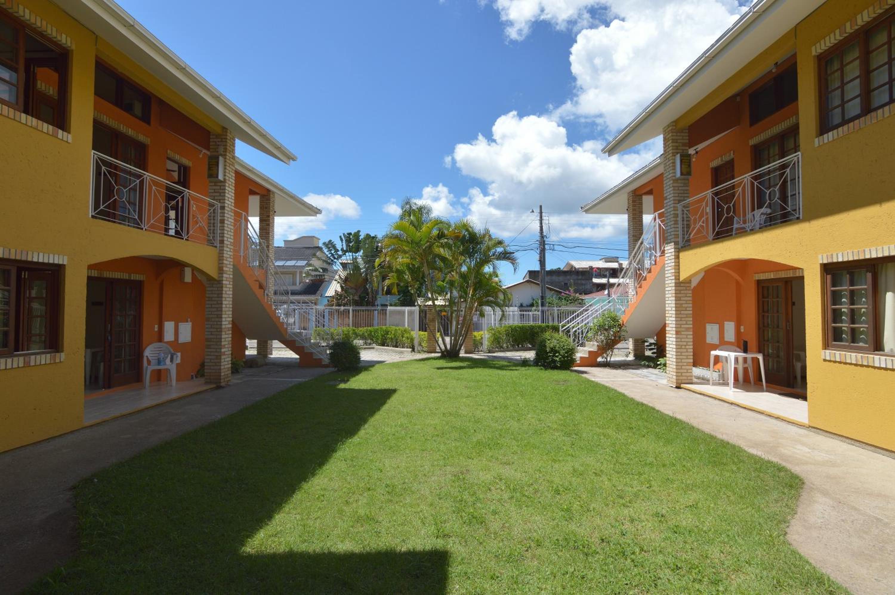 Farol Norte Residencial com Piscina 3B 2B 4B 5B 6