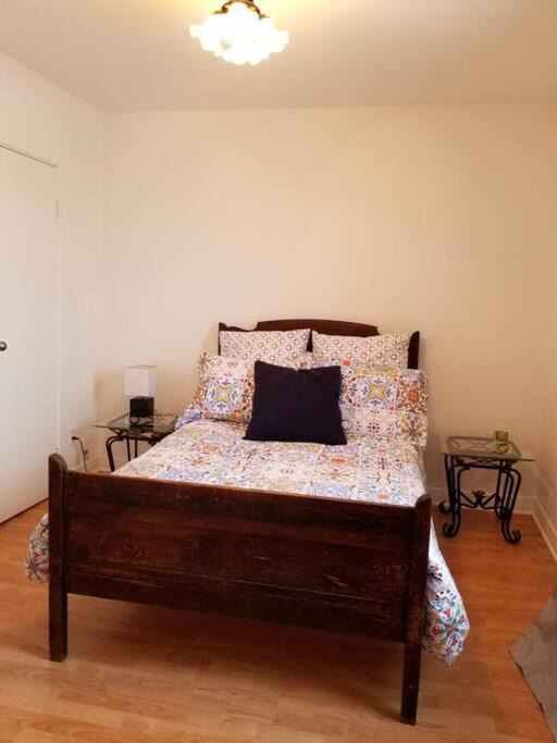 Logement avec stationnement tennis et piscine