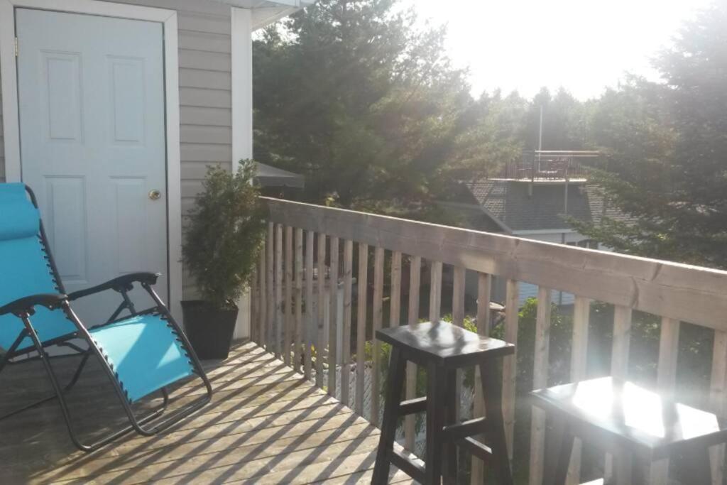 Logement avec stationnement tennis et piscine