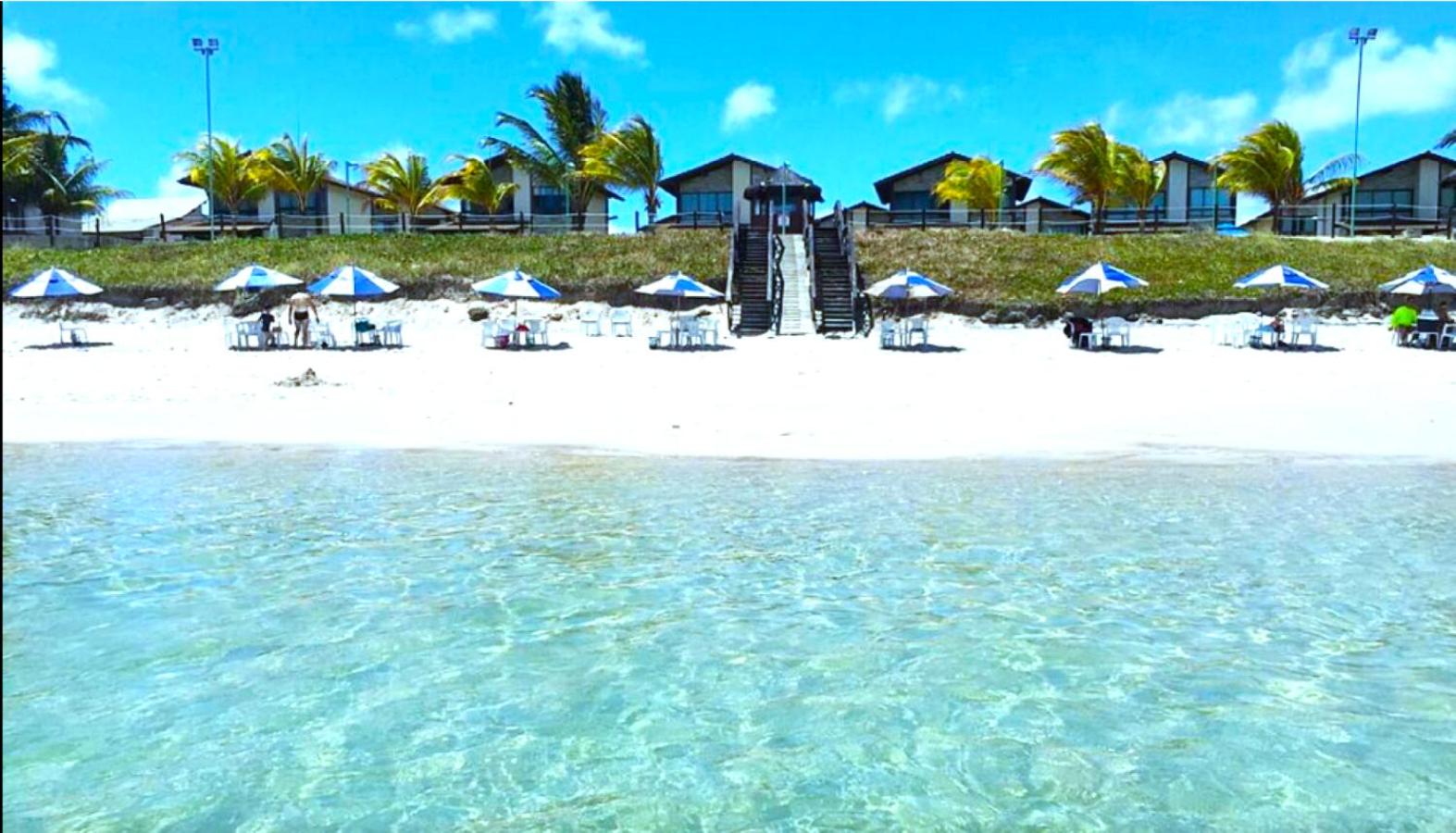 Casa à beira-mar 23 - Pé na Areia, Tipo Bangalô, Piscina Privativa, Muro Alto, Porto de Galinhas, PE