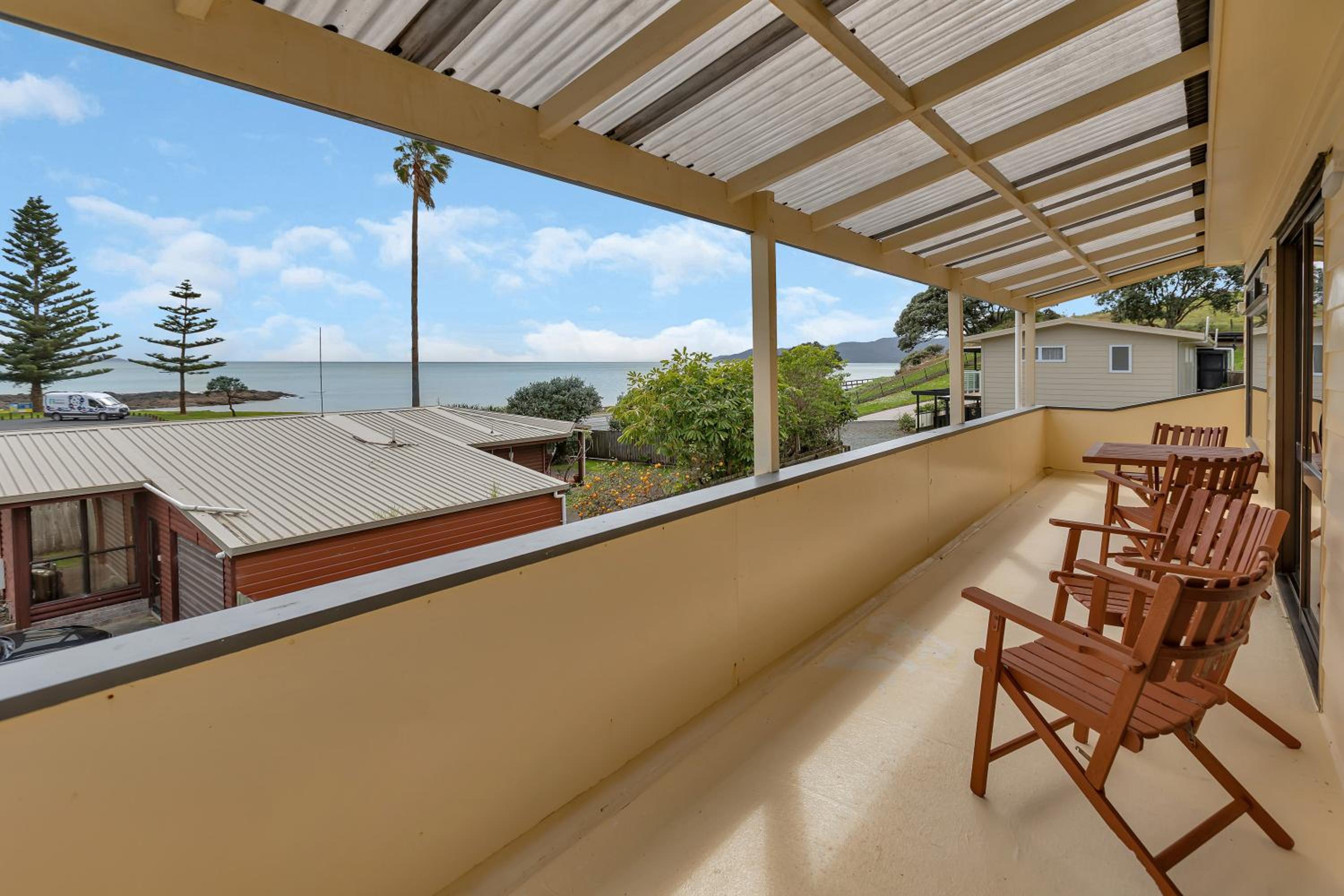 Seaside on Stratford - Cable Bay Holiday Home view 3