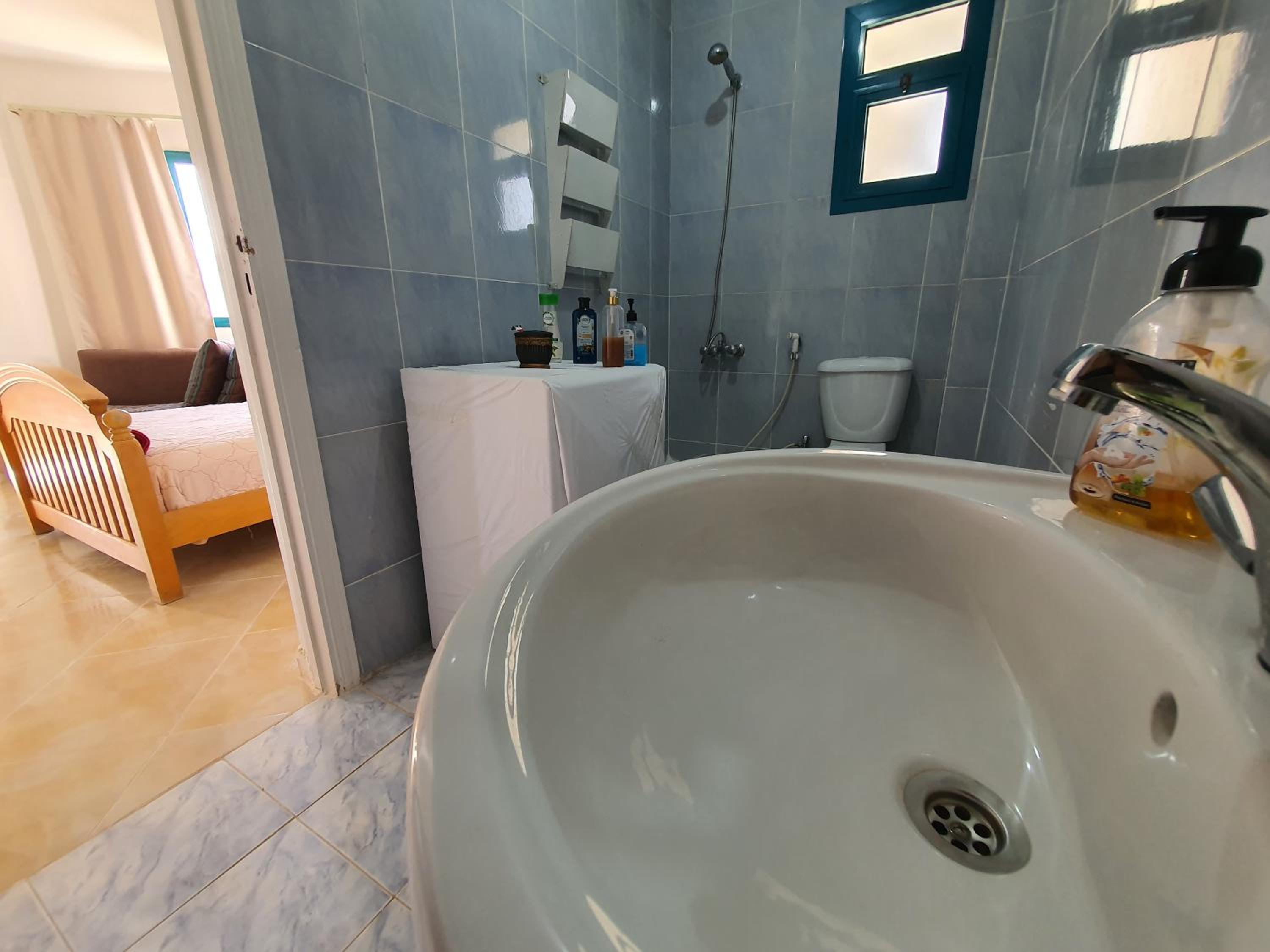 Relaxed families sea view master bedroom