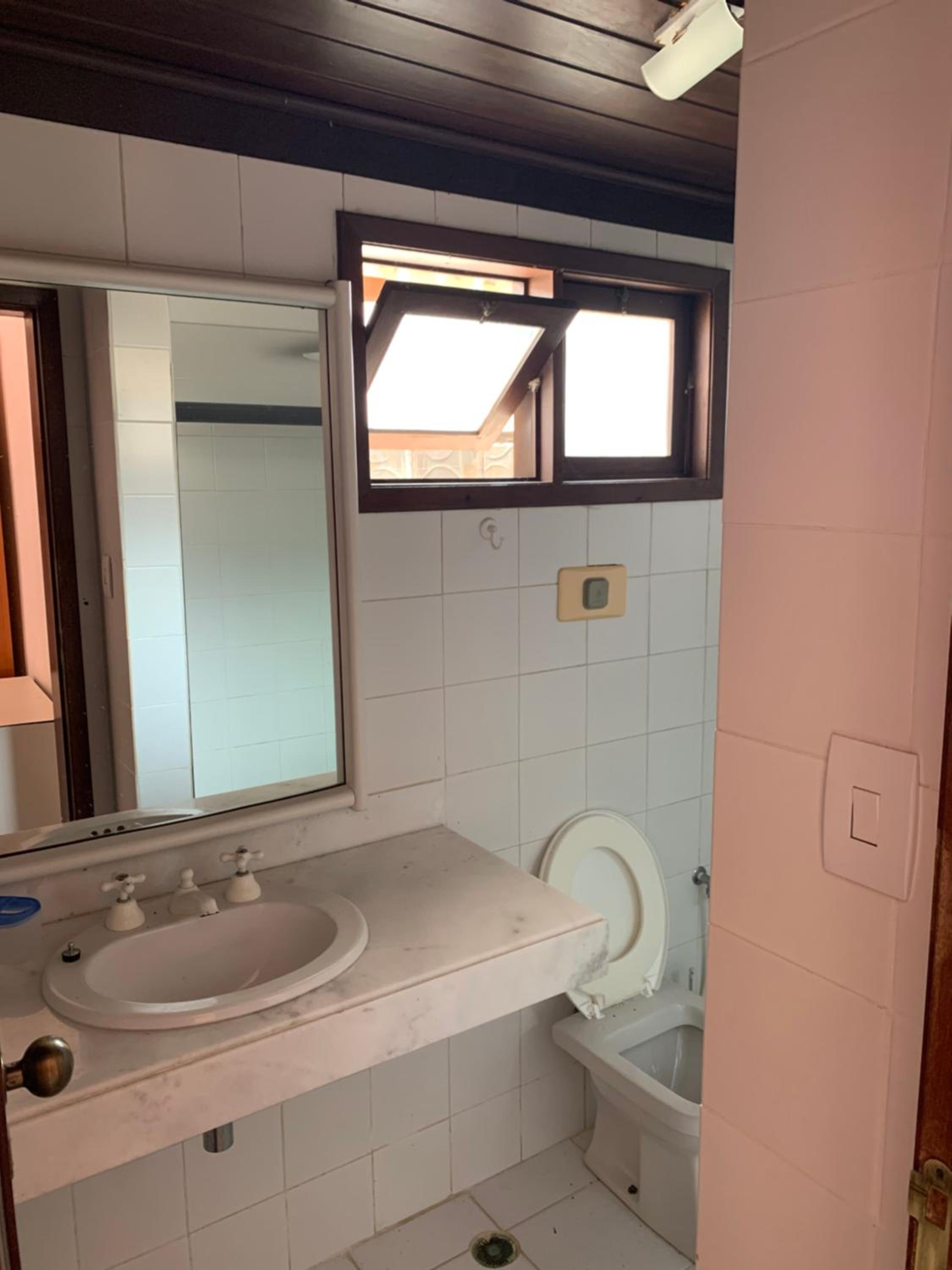 Linda Casa na Penha !
