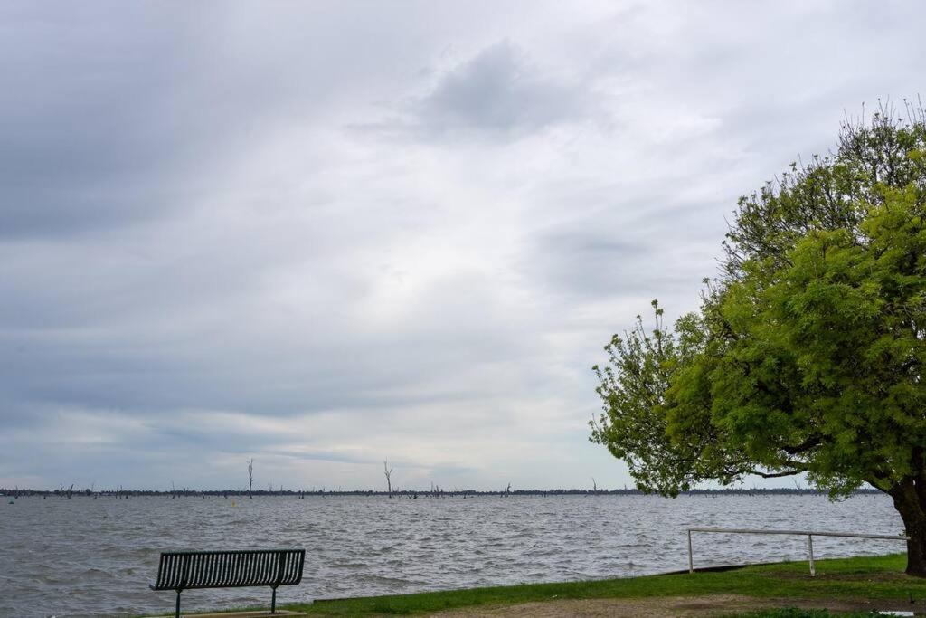 The Lakehouse Yarrawonga on Lake Mulwala