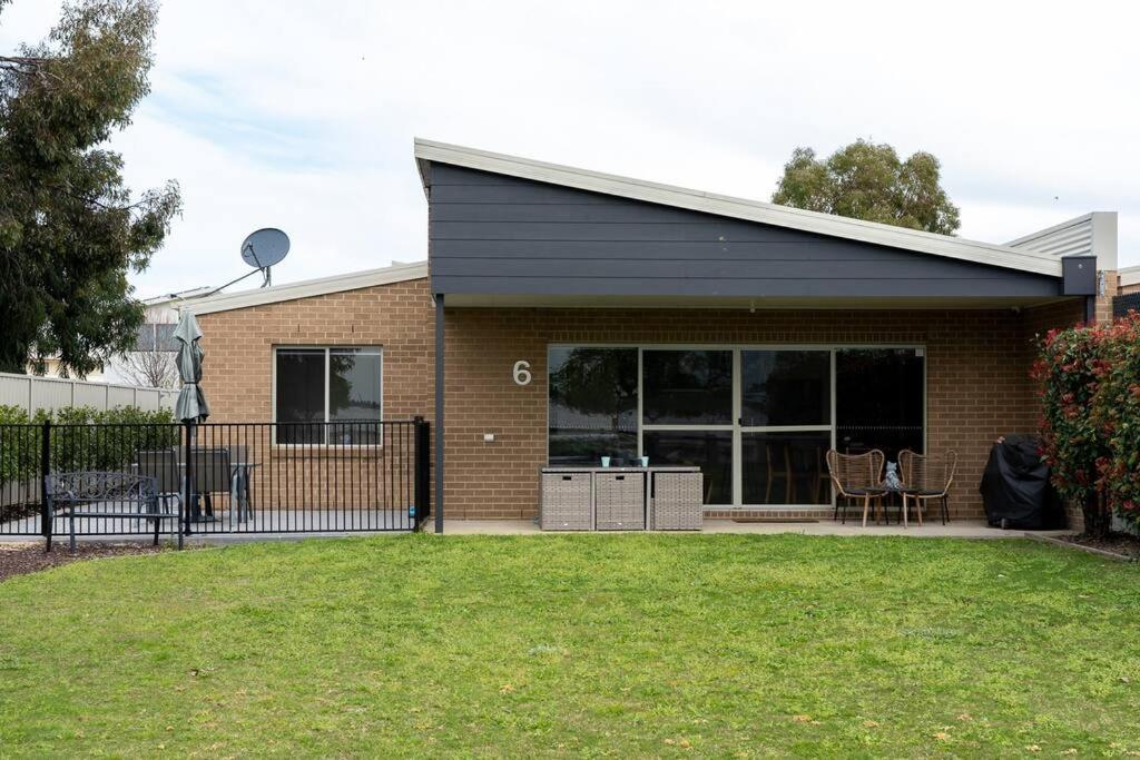 The Lakehouse Yarrawonga on Lake Mulwala