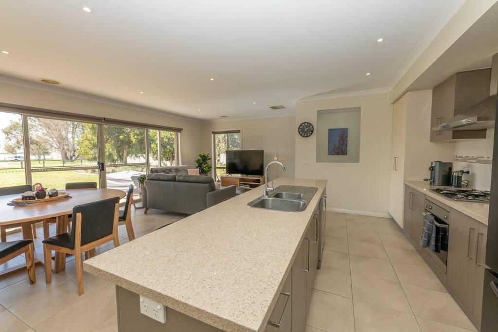 The Lakehouse Yarrawonga on Lake Mulwala