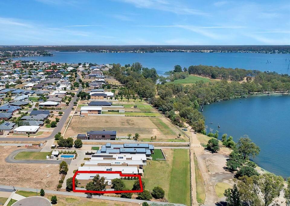 The Lakehouse Yarrawonga on Lake Mulwala