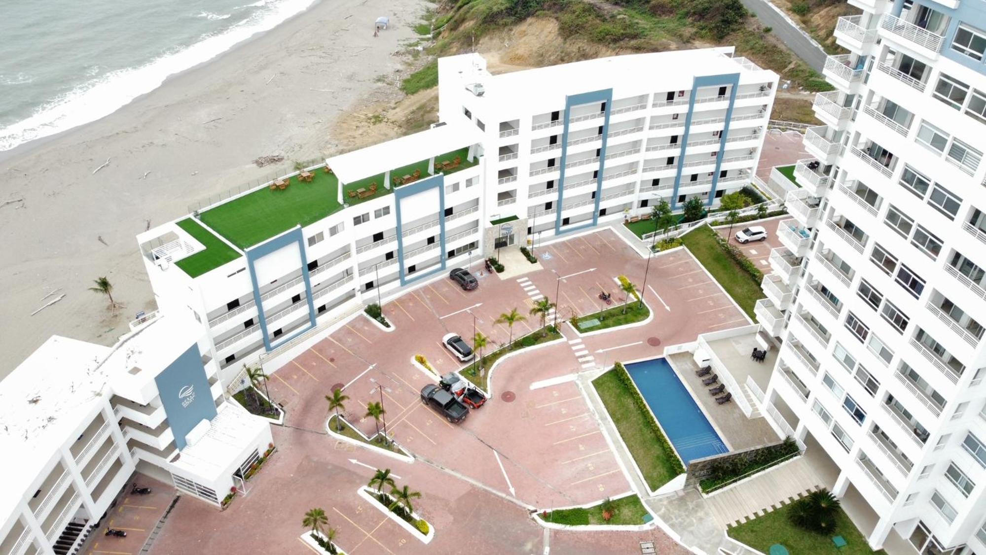 Apartamento Vacacional frente al mar en General Villamil Playas