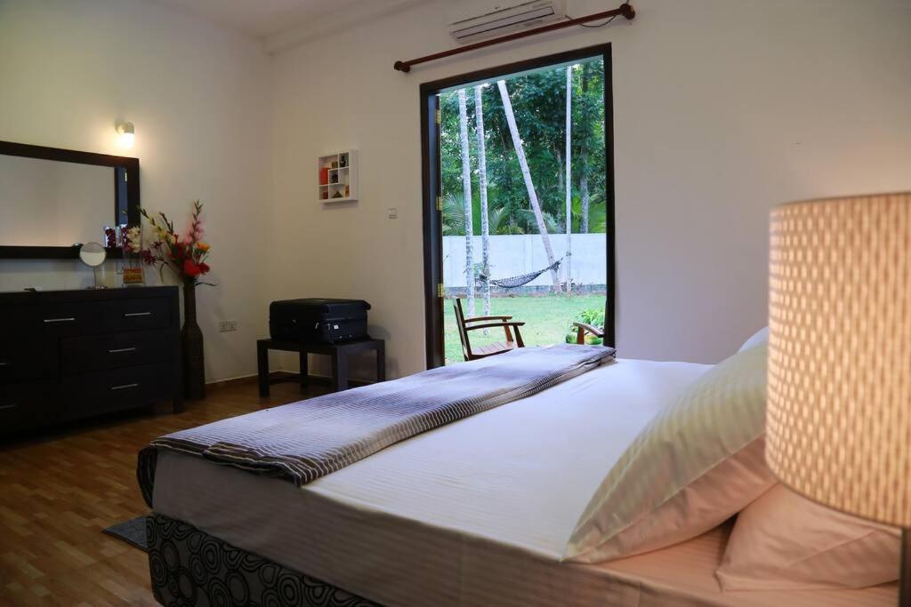 Exceptional 7Bed Villa with Pools Yoga, Scuba & Pet Friendly in Hikkaduwa view 2