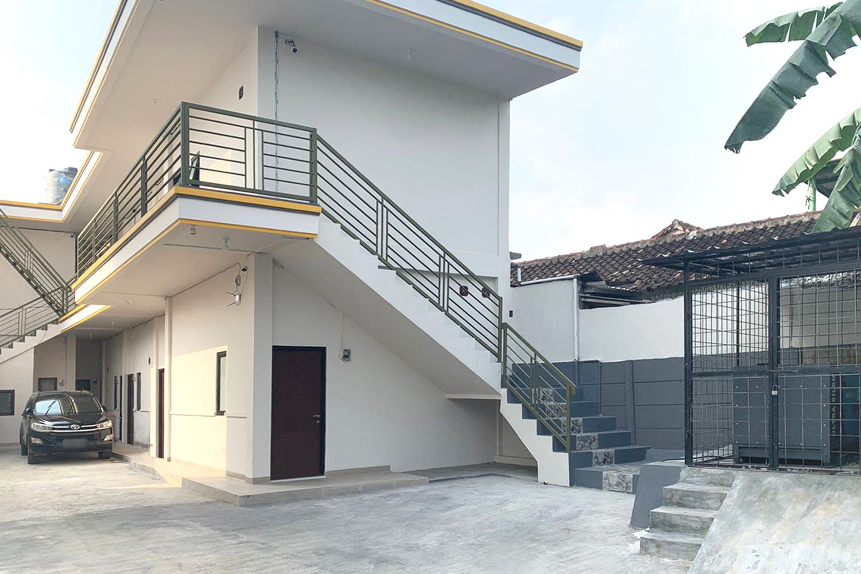 Hotel Urbanview Hotel Juanda Kota Agung by RedDoorz - Image 1