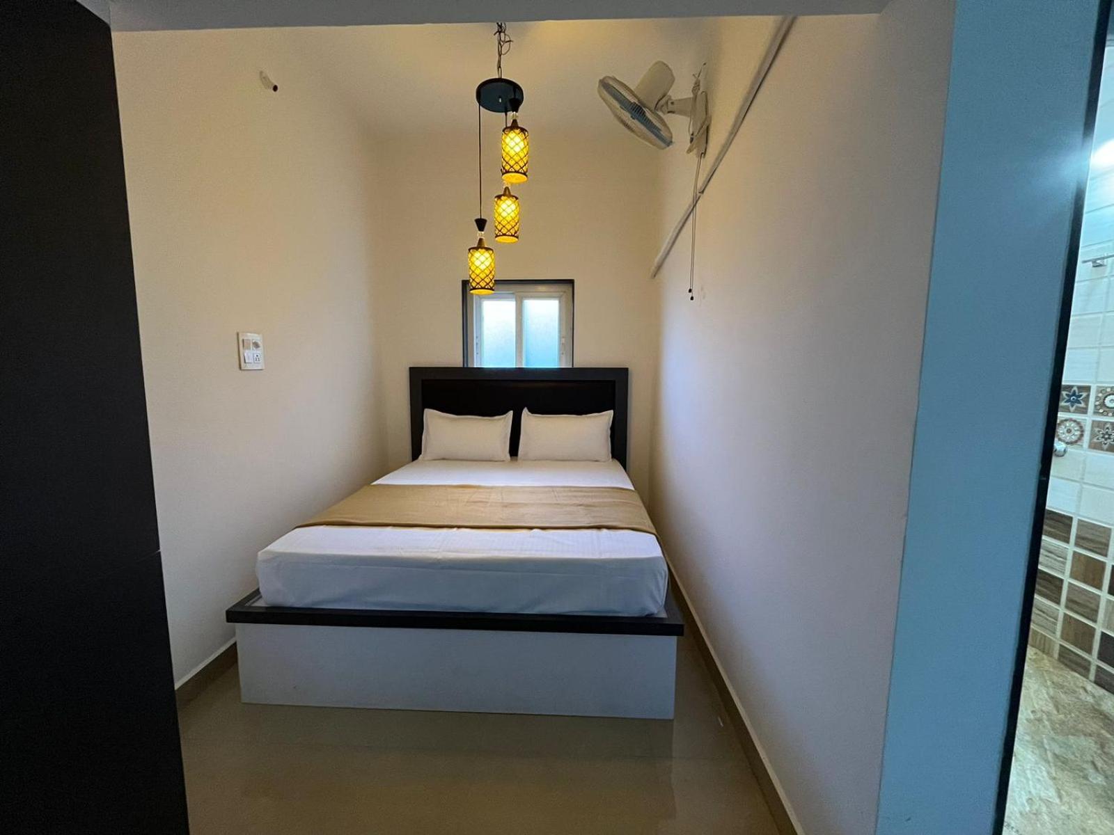 Del Hostel