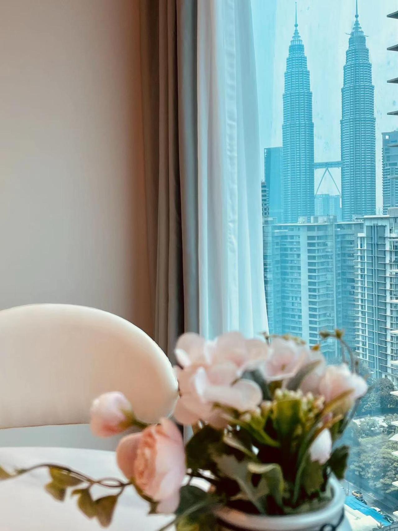 Eaton residences KLCC m@h