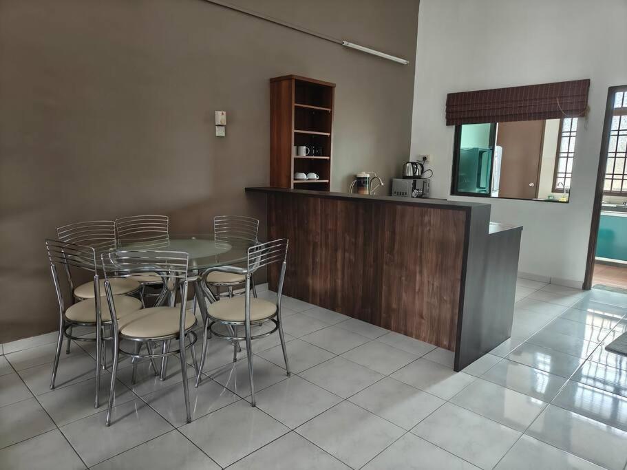 June's Homestay@ Puteri Wangsa near Aeon & IKEA photo 5