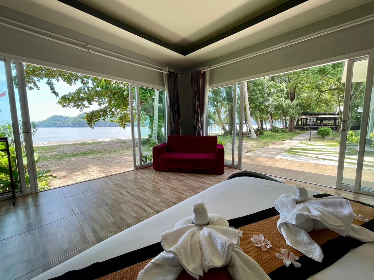 Pak Nam Resort