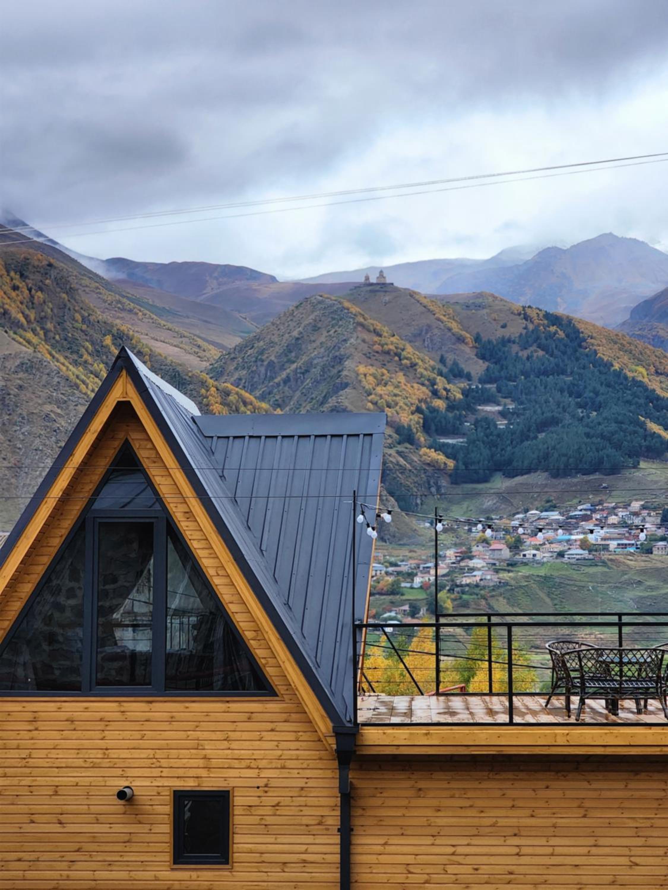 Magic Hut_Kazbegi en Stepantsminda