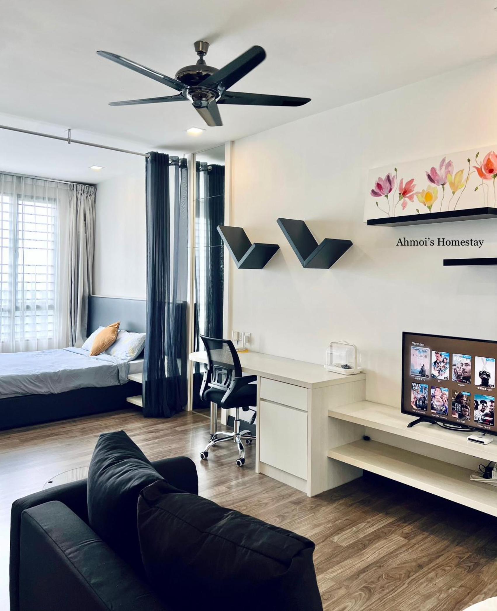 Cozy Style 2 PAX 名宿 - Landmark Residence 2- FREE Wi-Fi, Free Parking, YouTube photo 1