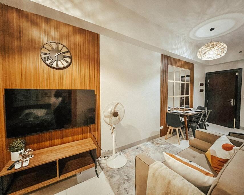 Uptown Parksuites II BGC Taguig 1 Bedroom