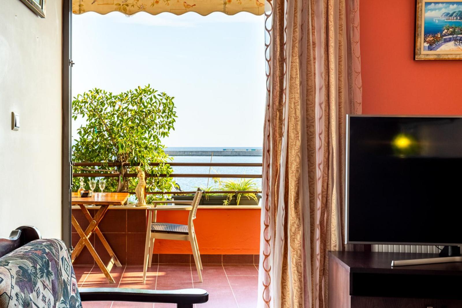 Grand Luxury Apartment Seafront Kalamata