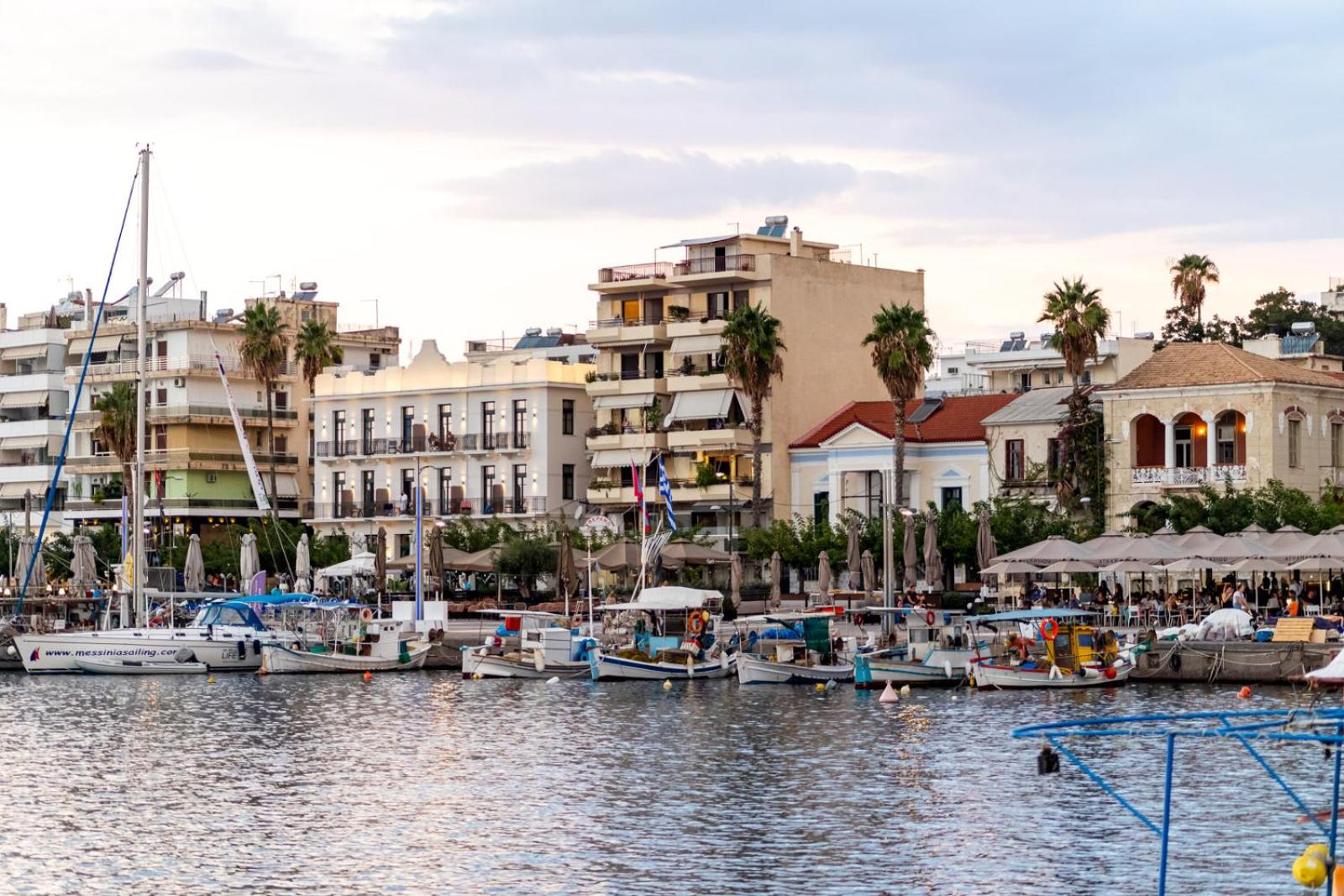 Grand Luxury Apartment Seafront Kalamata