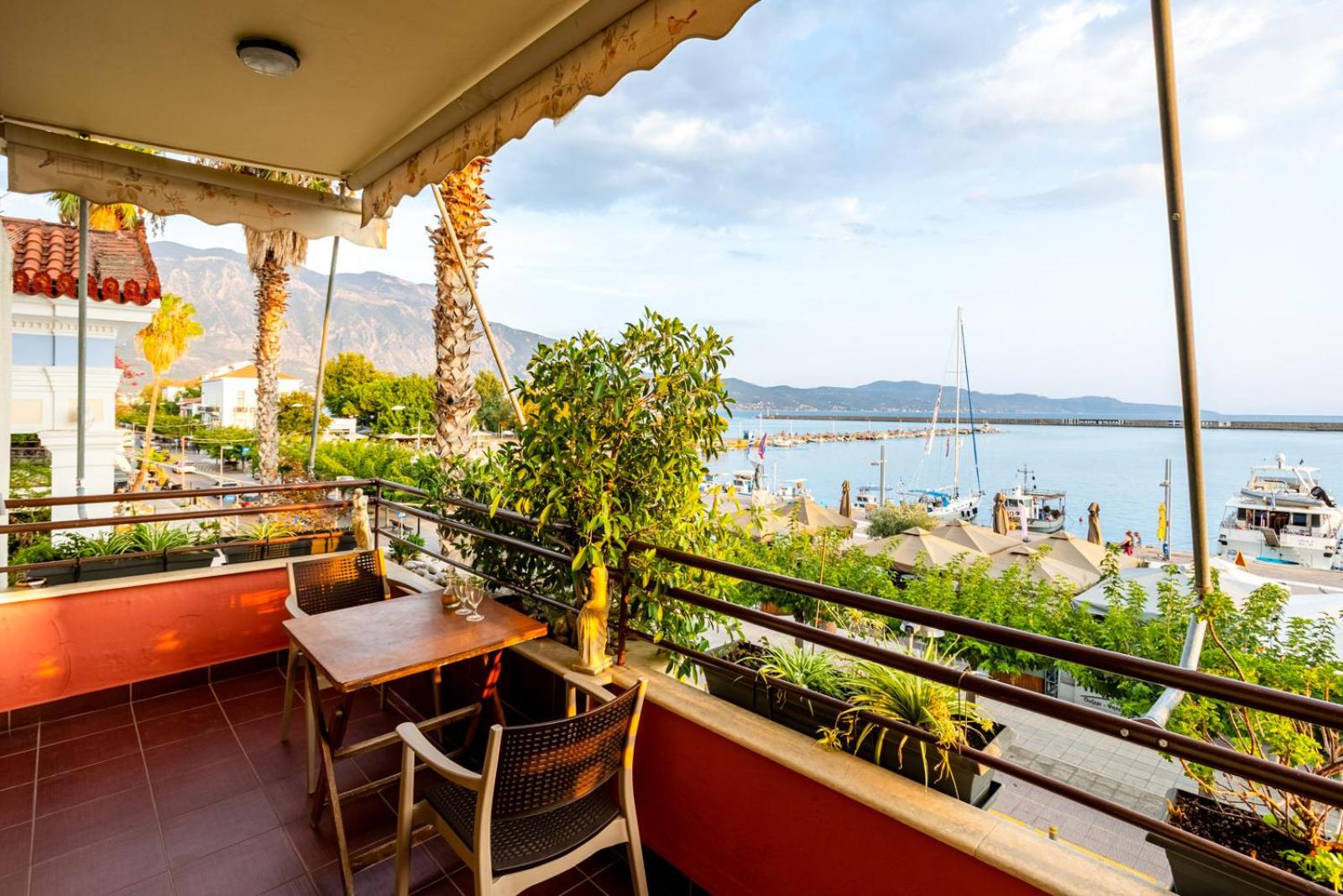 Grand Luxury Apartment Seafront Kalamata