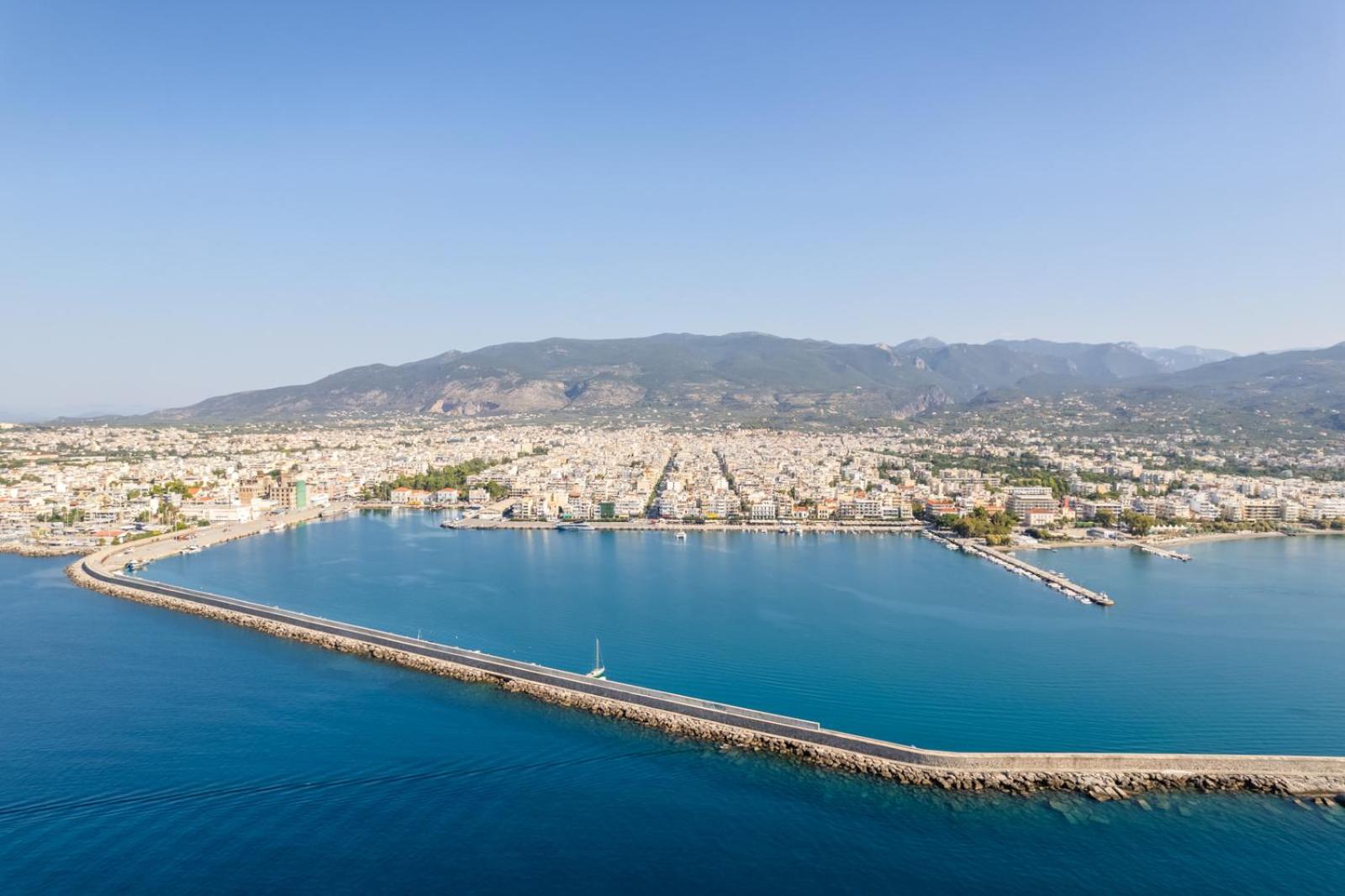 Grand Luxury Apartment Seafront Kalamata