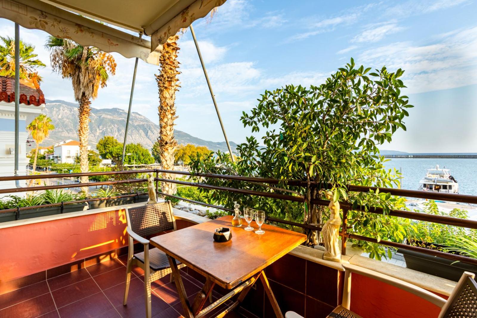 Grand Luxury Apartment Seafront Kalamata