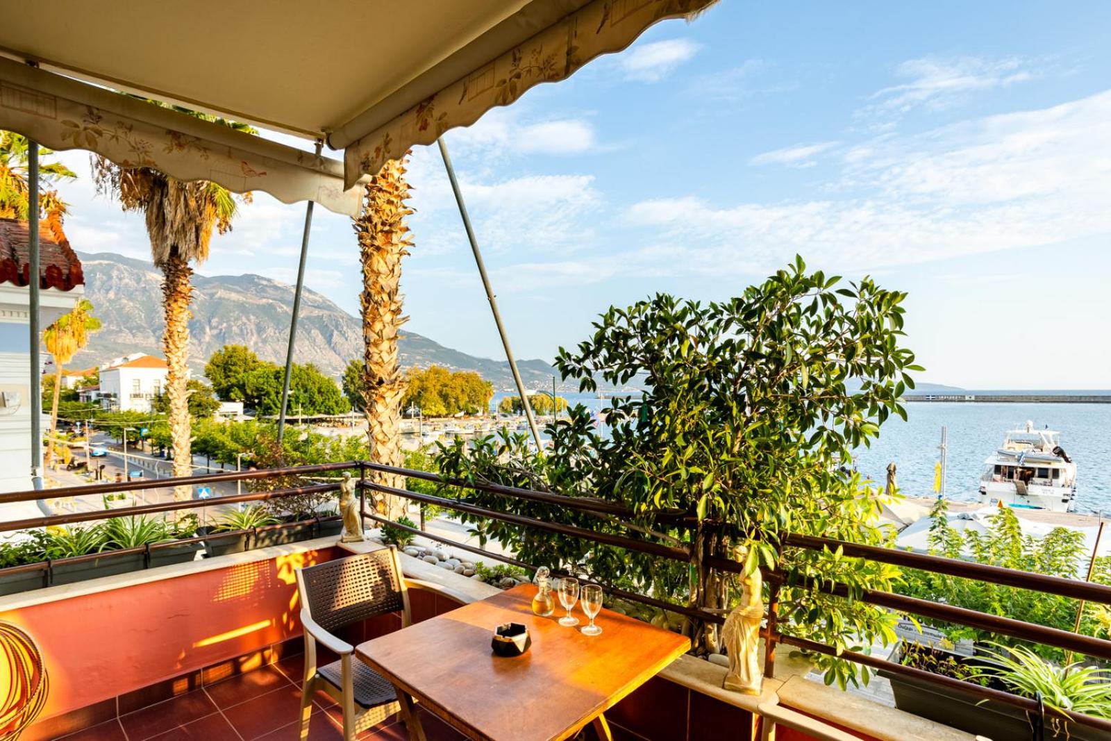 Grand Luxury Apartment Seafront Kalamata