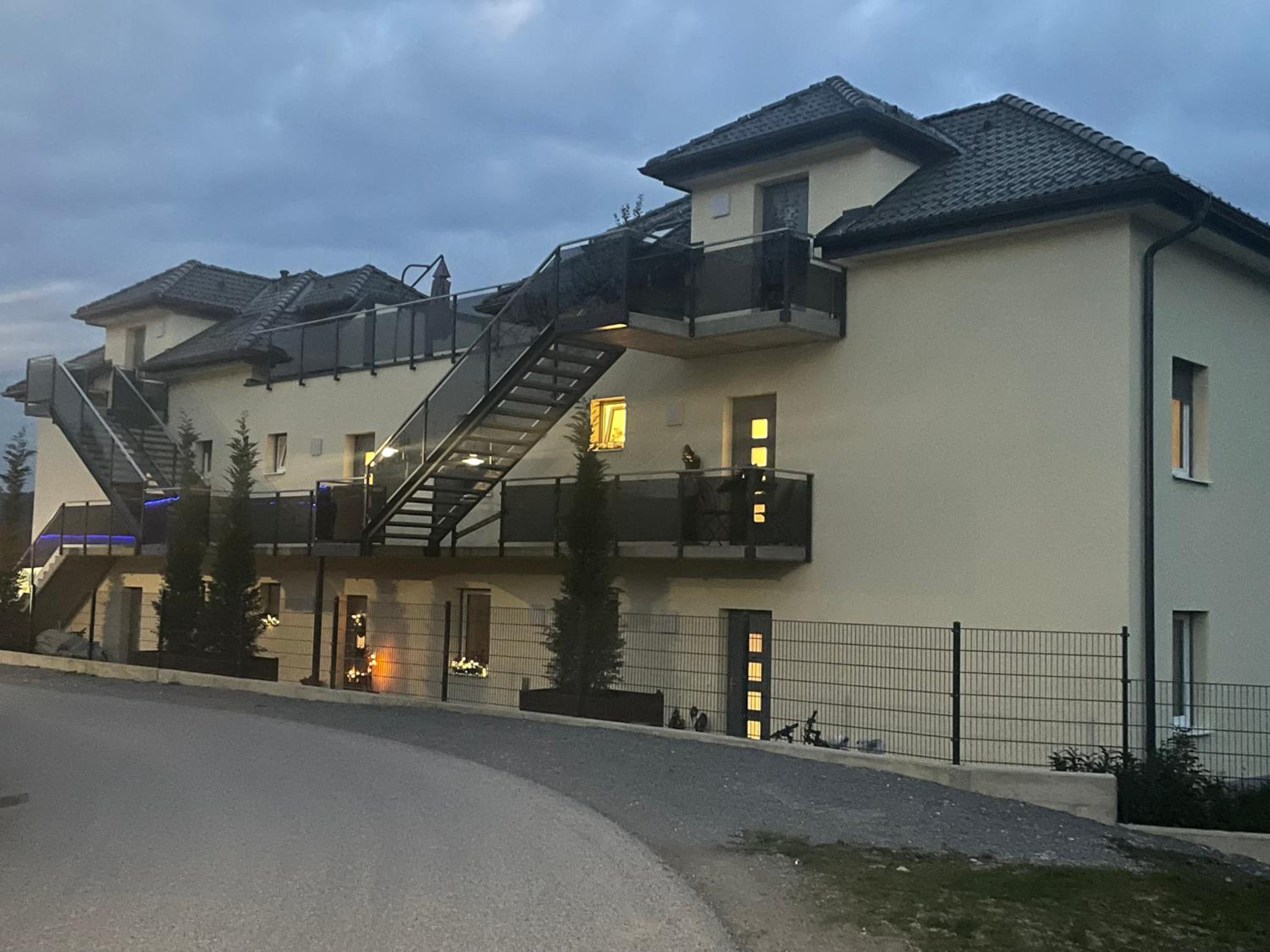 Sorinas Home - Comfortable Apartment near Graz - Free Parking