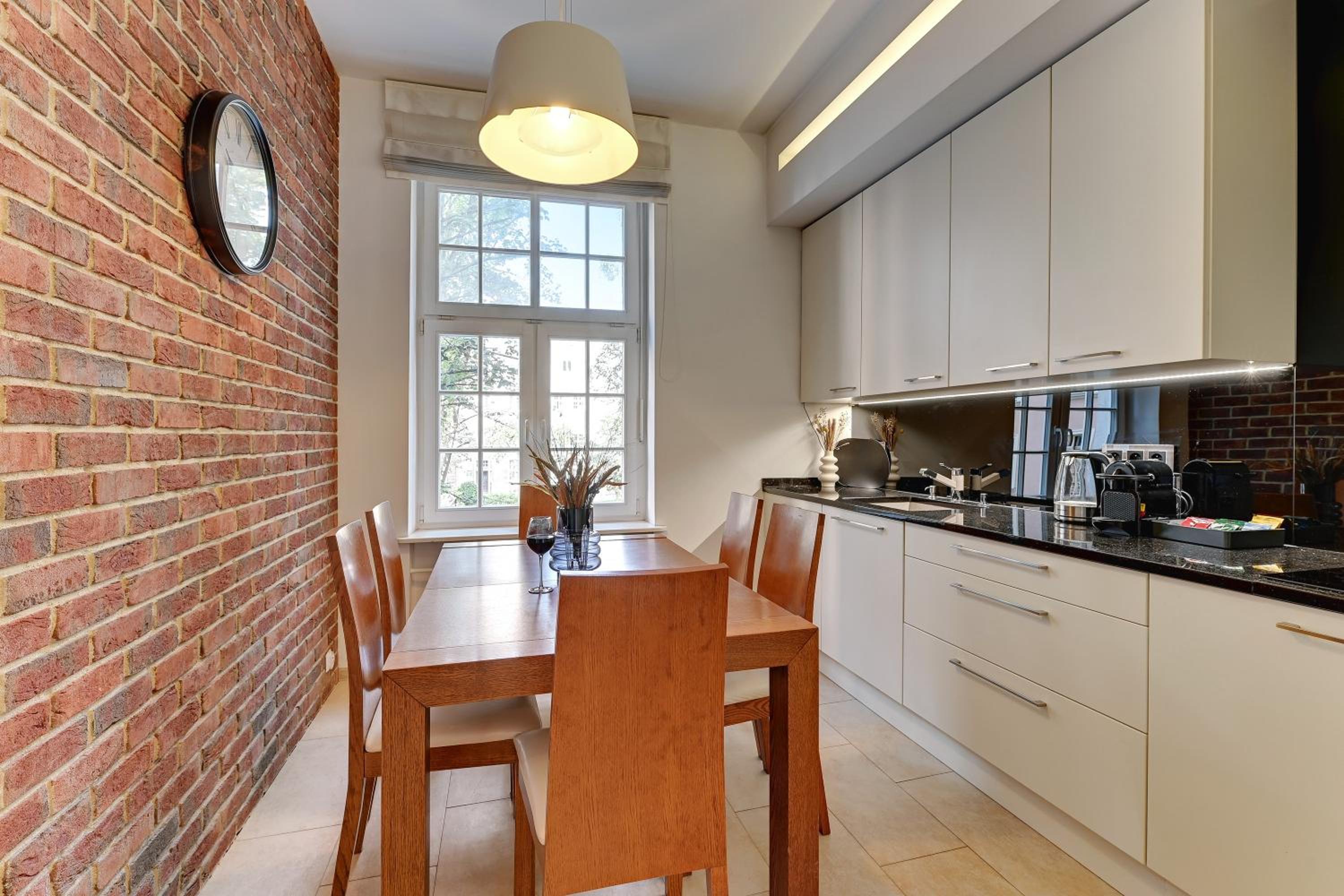 Chlebnicka Apartments in Main Old Town by Downtown Apartments