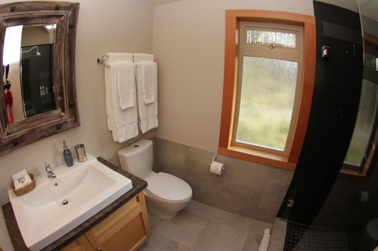 Tofino Vacations - Black Bear Guesthouse - Property Image 14