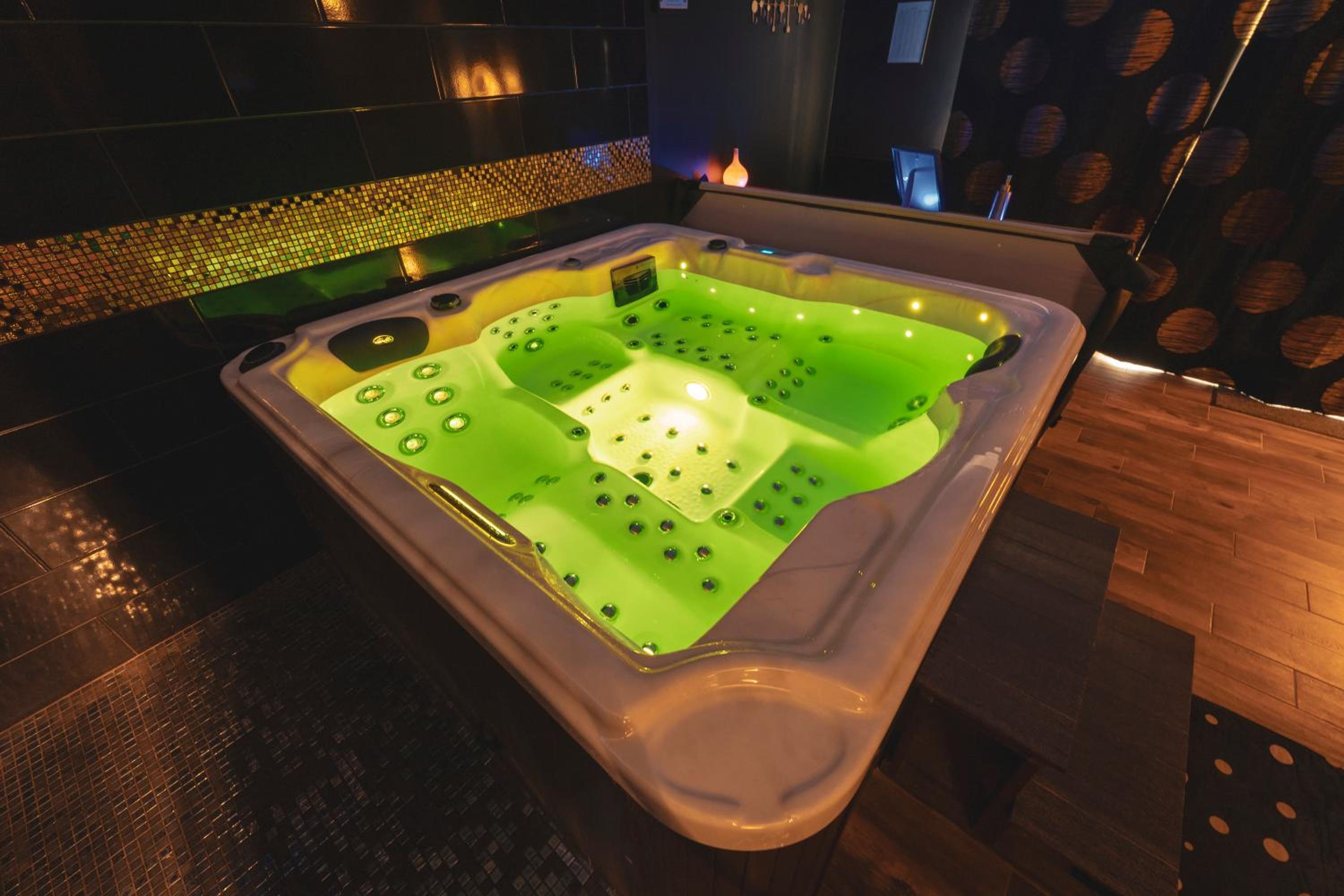 Jacuzzi