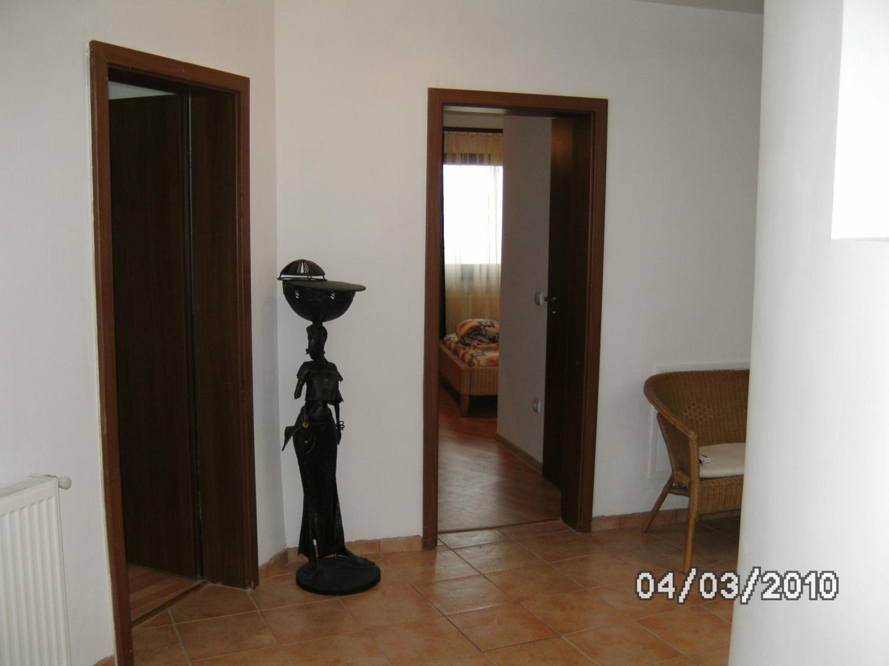 Photo 54