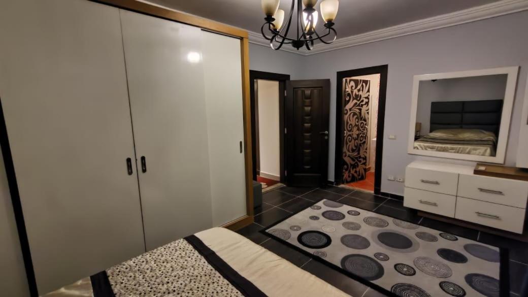Modern Furnitured appartment in New Cairo