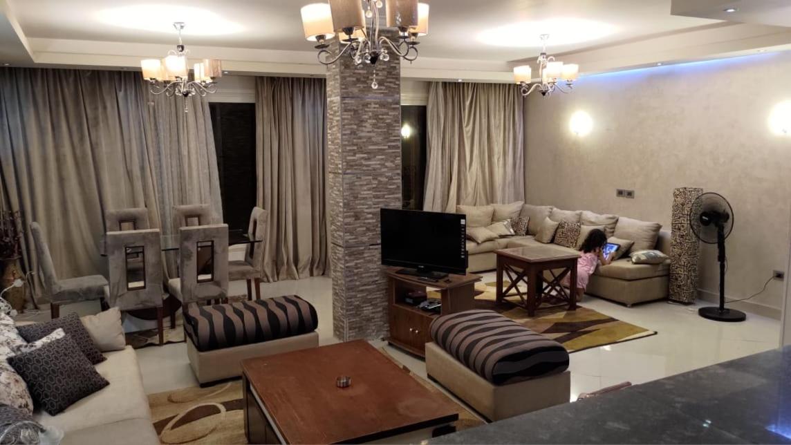 Modern Furnitured appartment in New Cairo