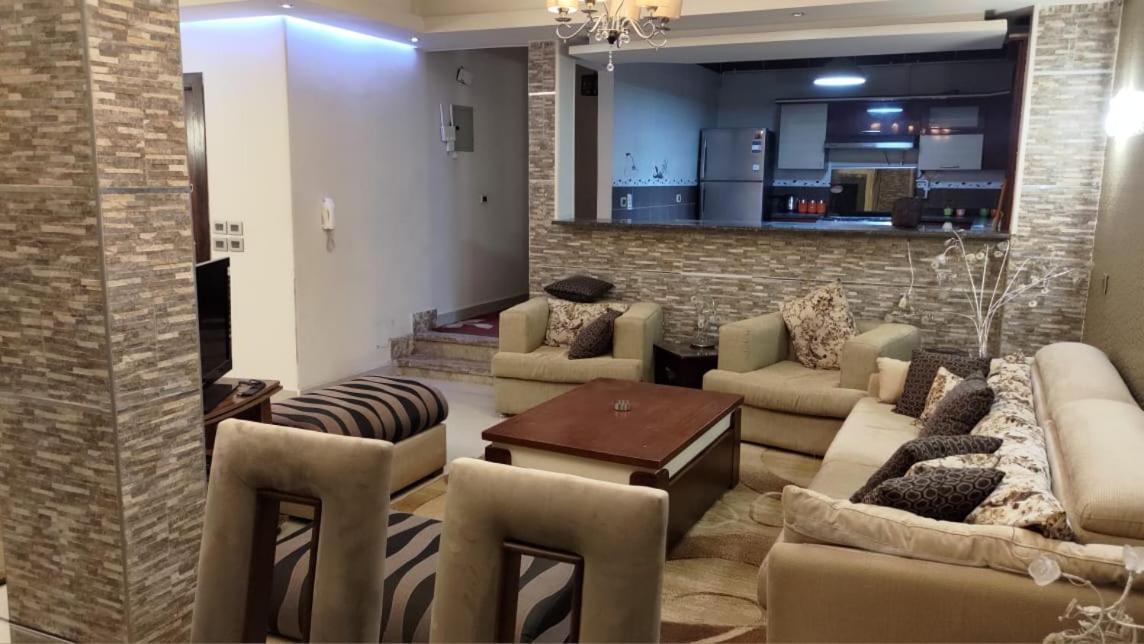 Modern Furnitured appartment in New Cairo