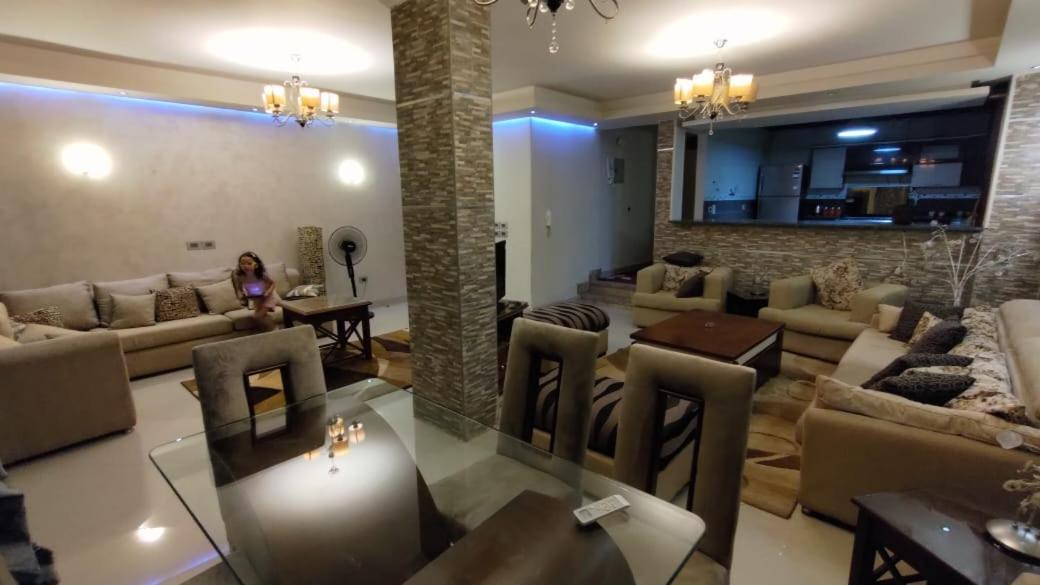 Modern Furnitured appartment in New Cairo