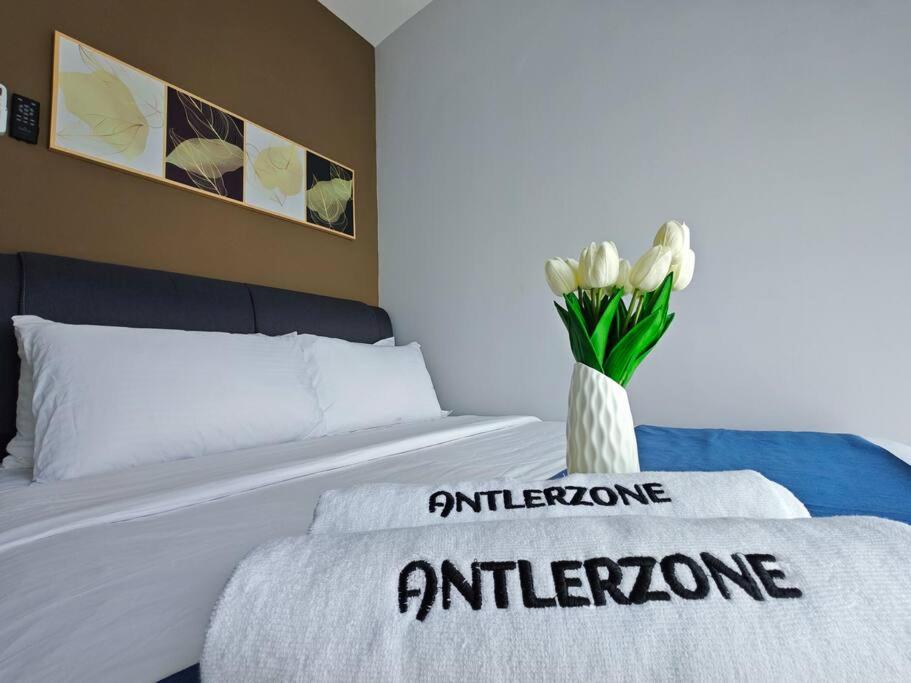 D'Lagoon, Seri Austin by Antlerzone