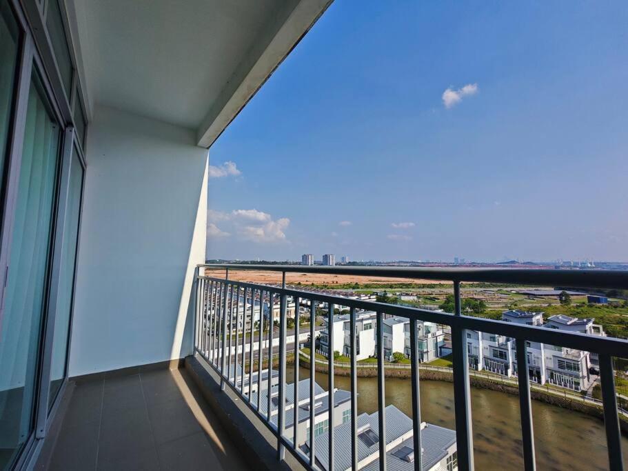 D'Lagoon, Seri Austin by Antlerzone
