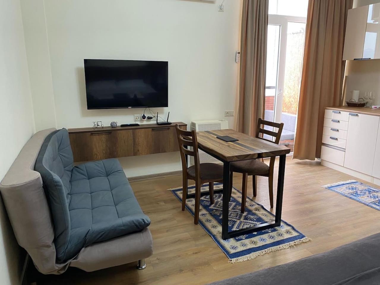 Tbilisi cozy appartment view 4