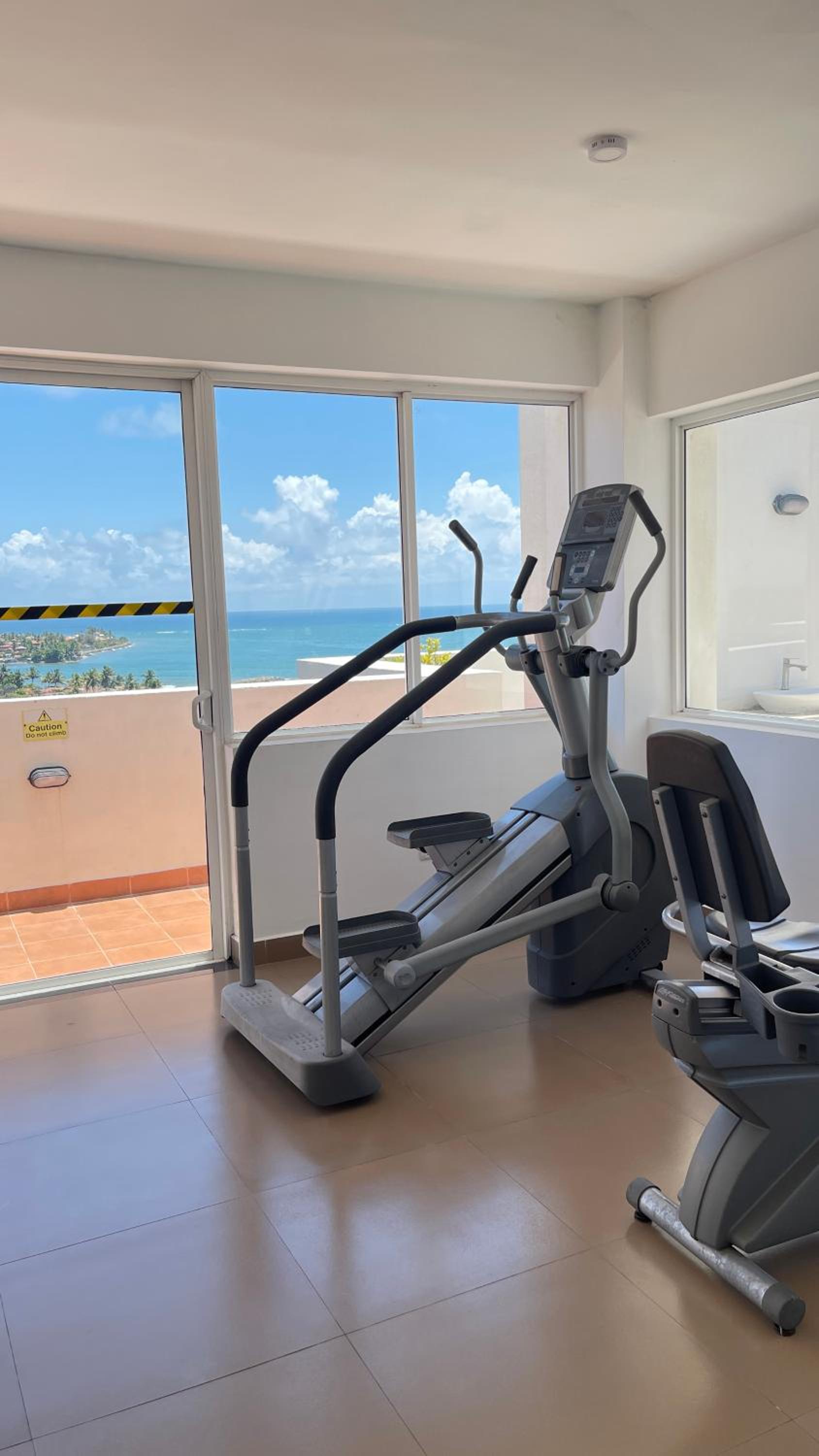 Luxury Apartment near airport