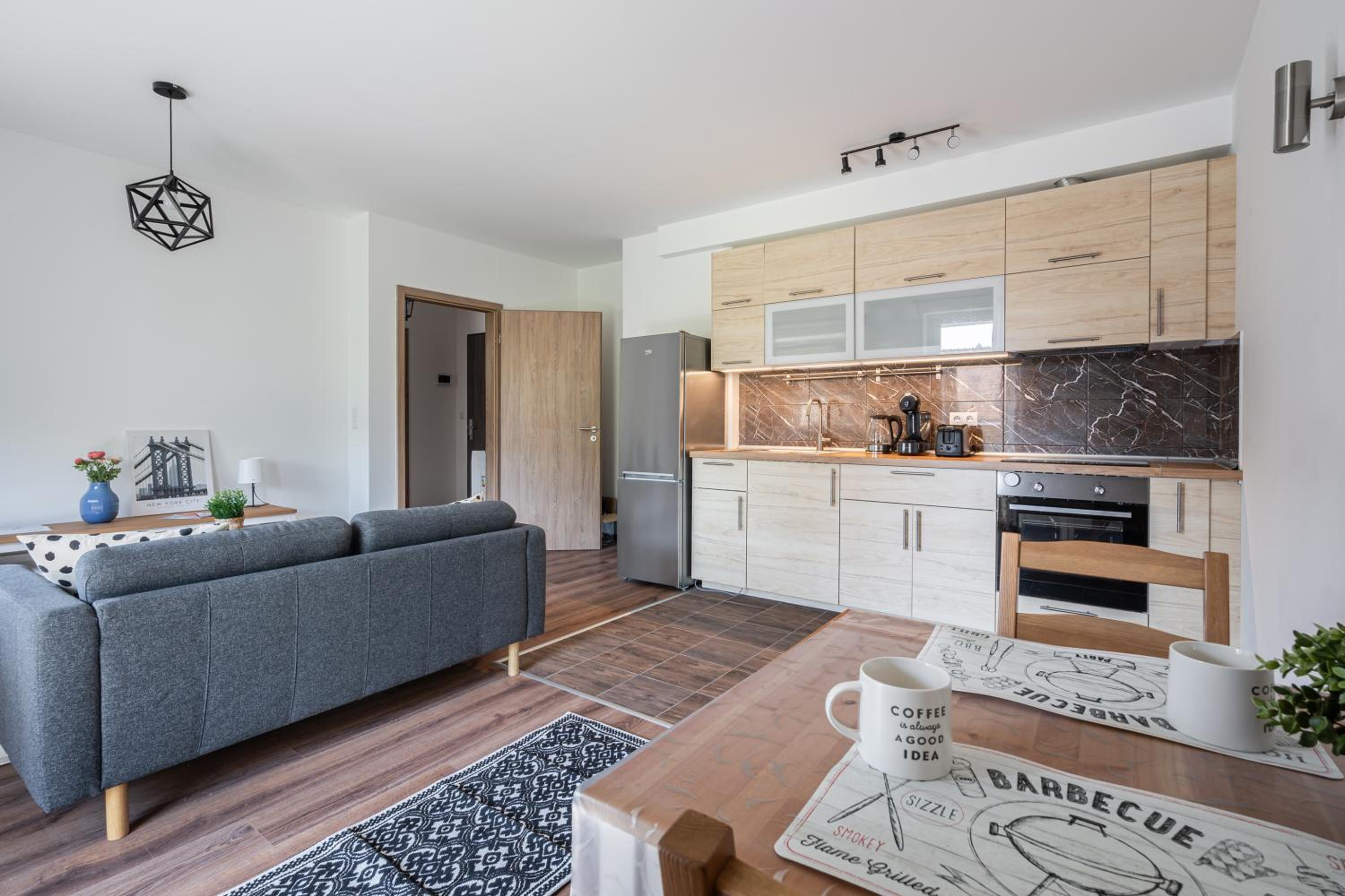 Iris Indigo Apartment