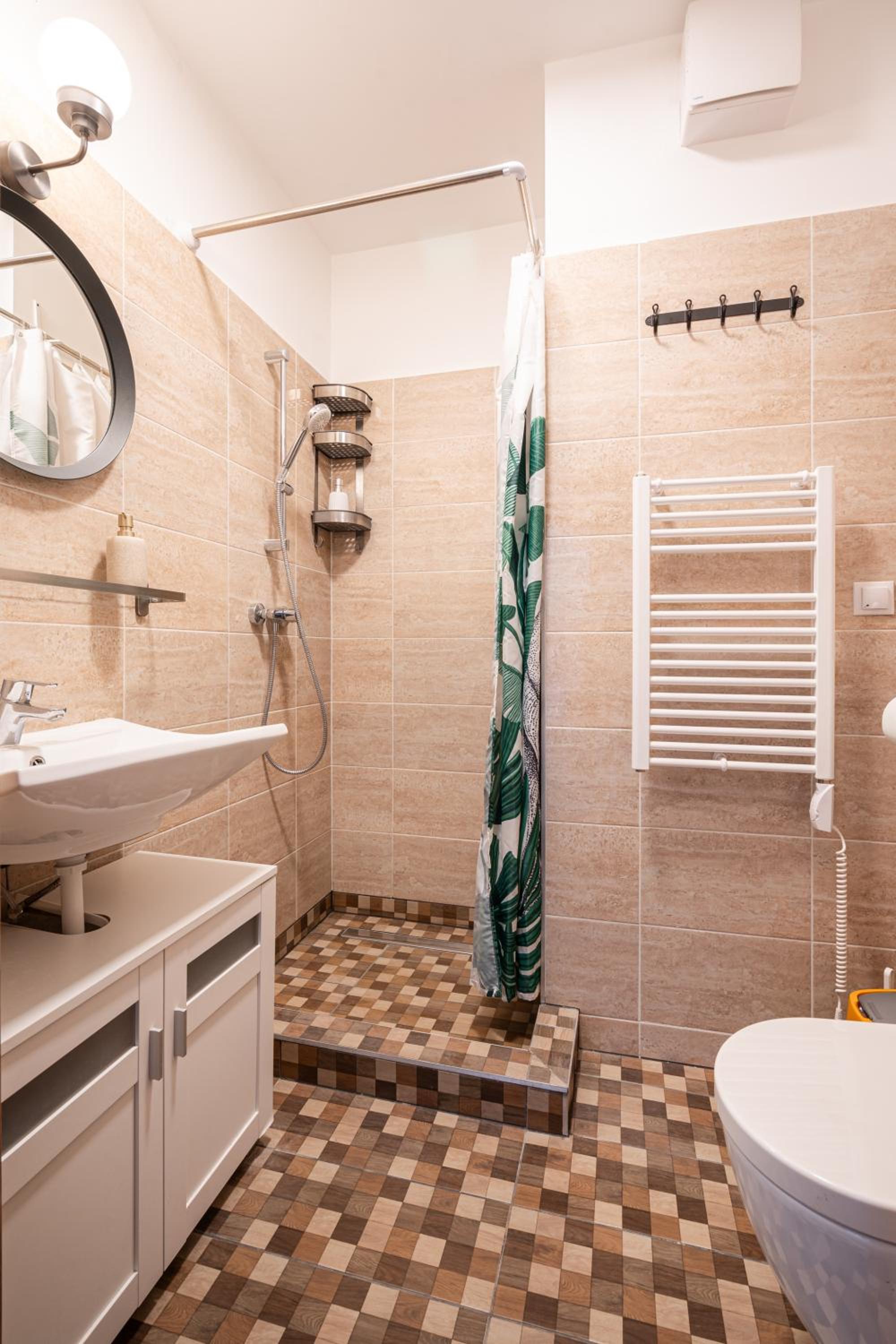Iris Indigo Apartment