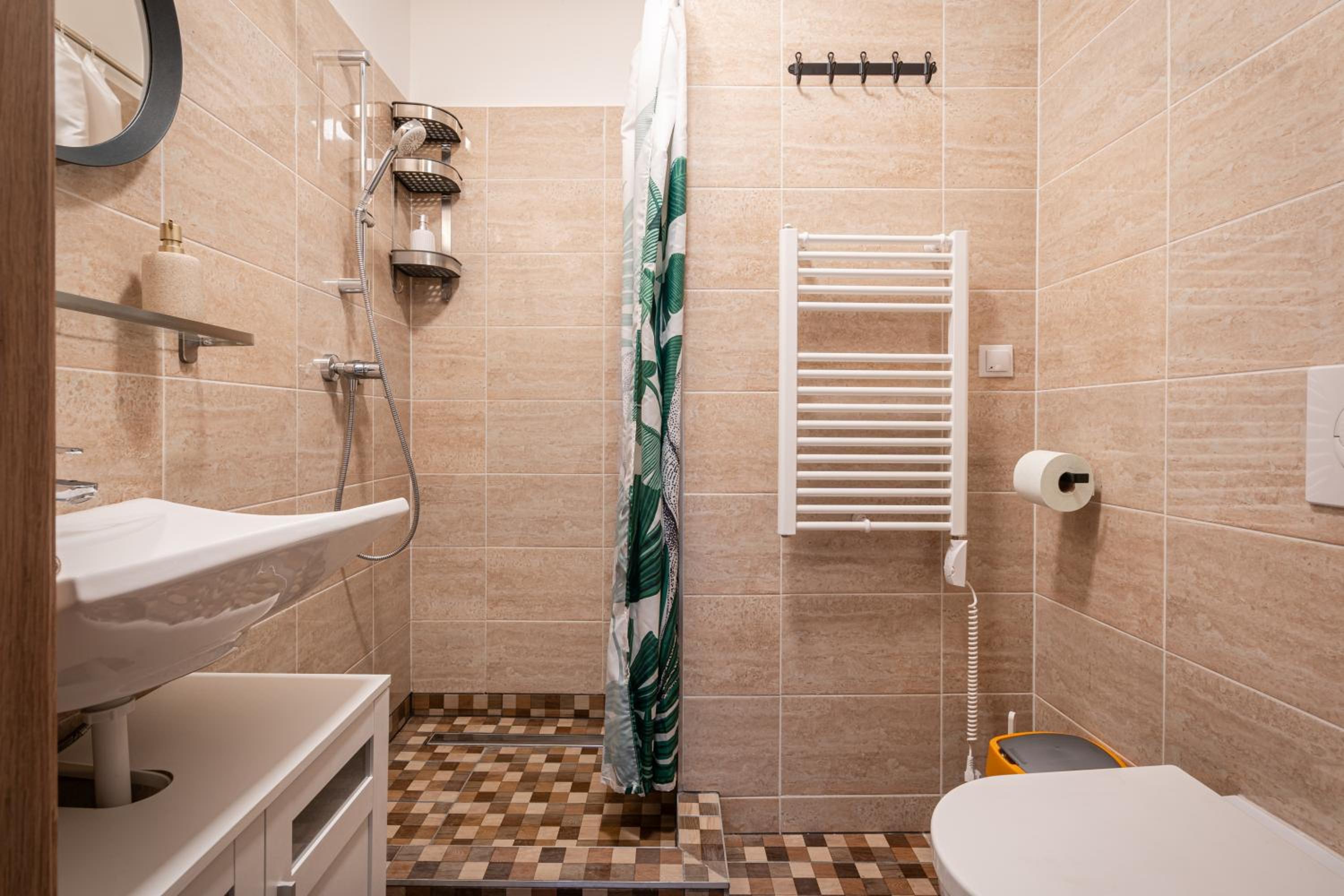 Iris Indigo Apartment