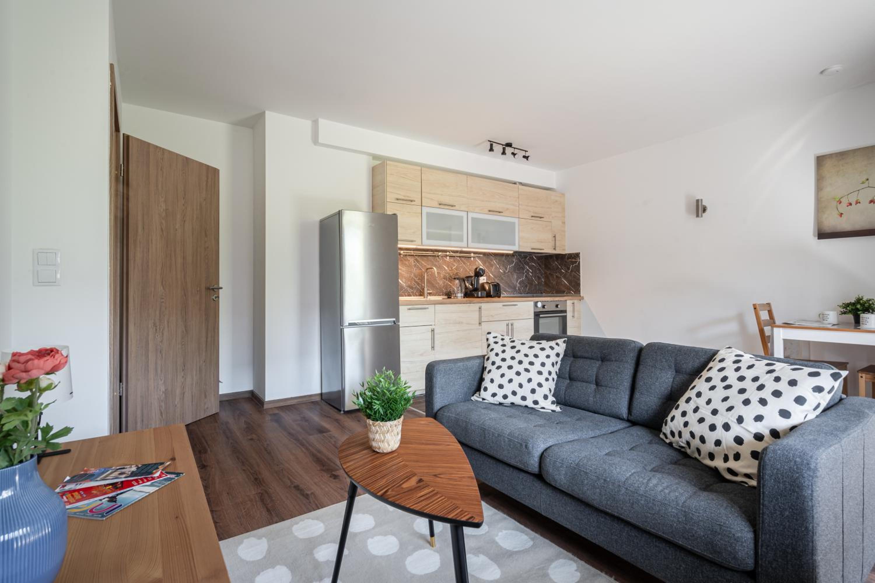 Iris Indigo Apartment