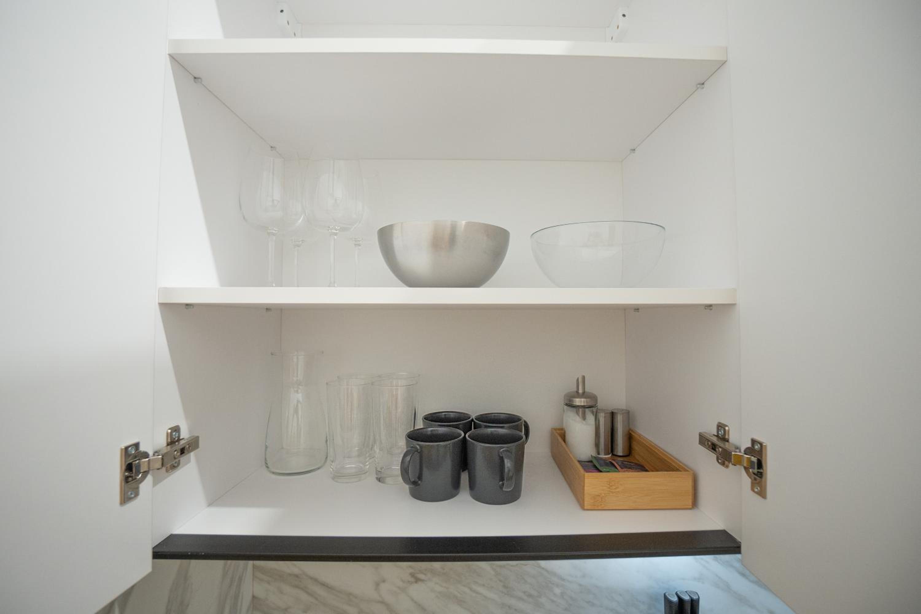 Central brand-new apartment with a patio